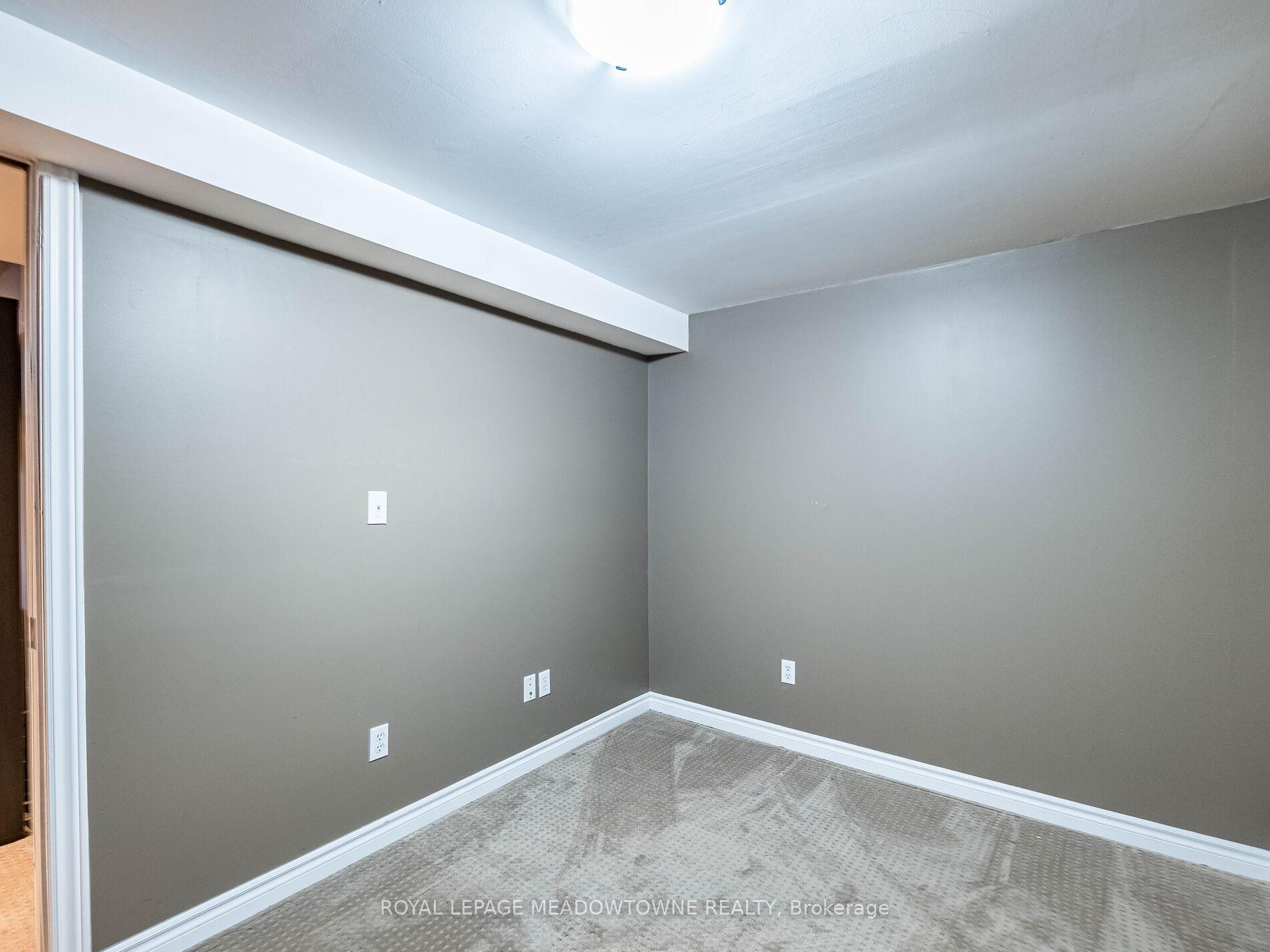 Photo 45 of 117 Fairglen Avenue, Brampton, Brampton West — HOMEH