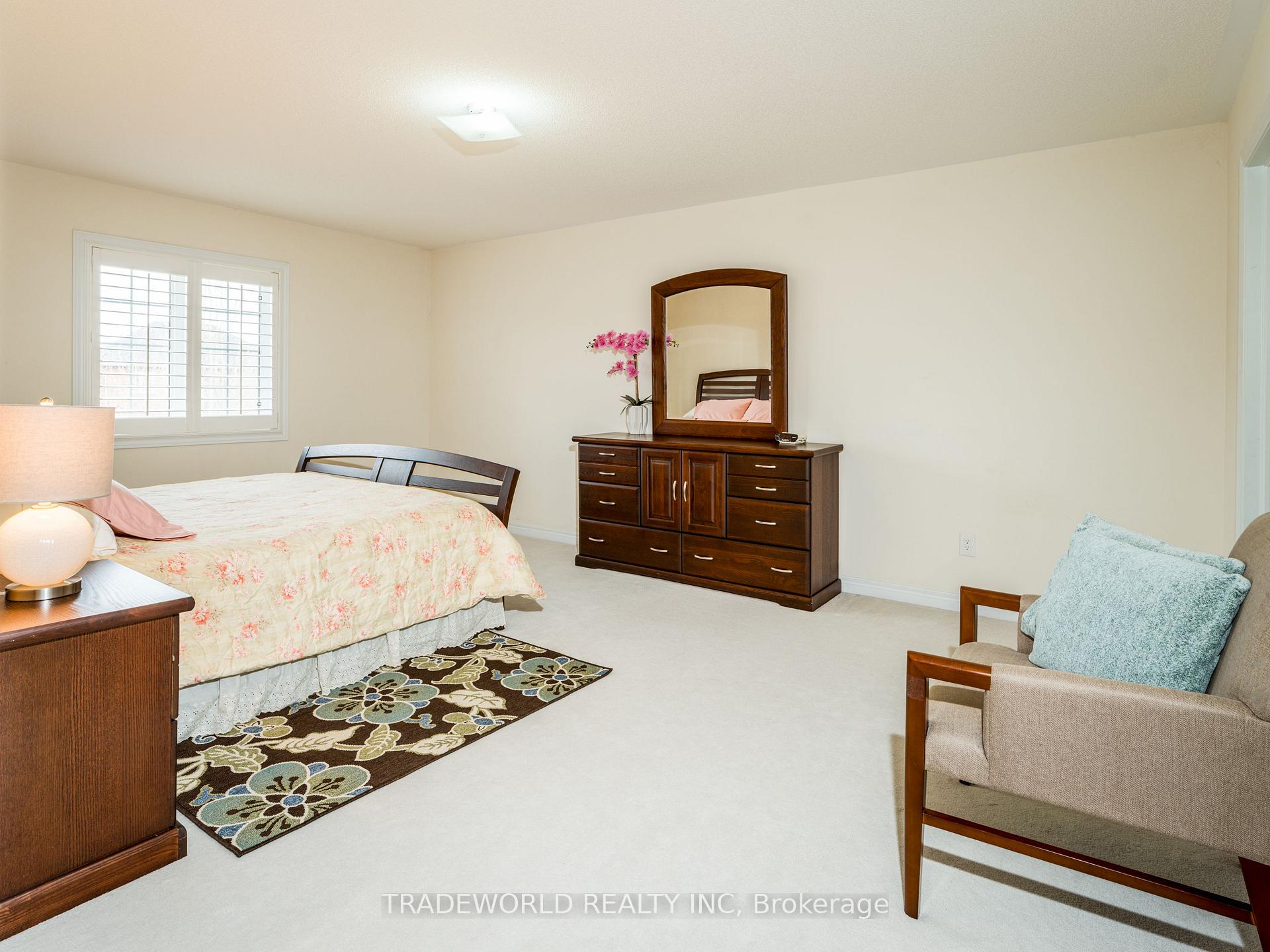 Photo 12 of 3153 Velebit Park Boulevard, Burlington, Alton — HOMEH