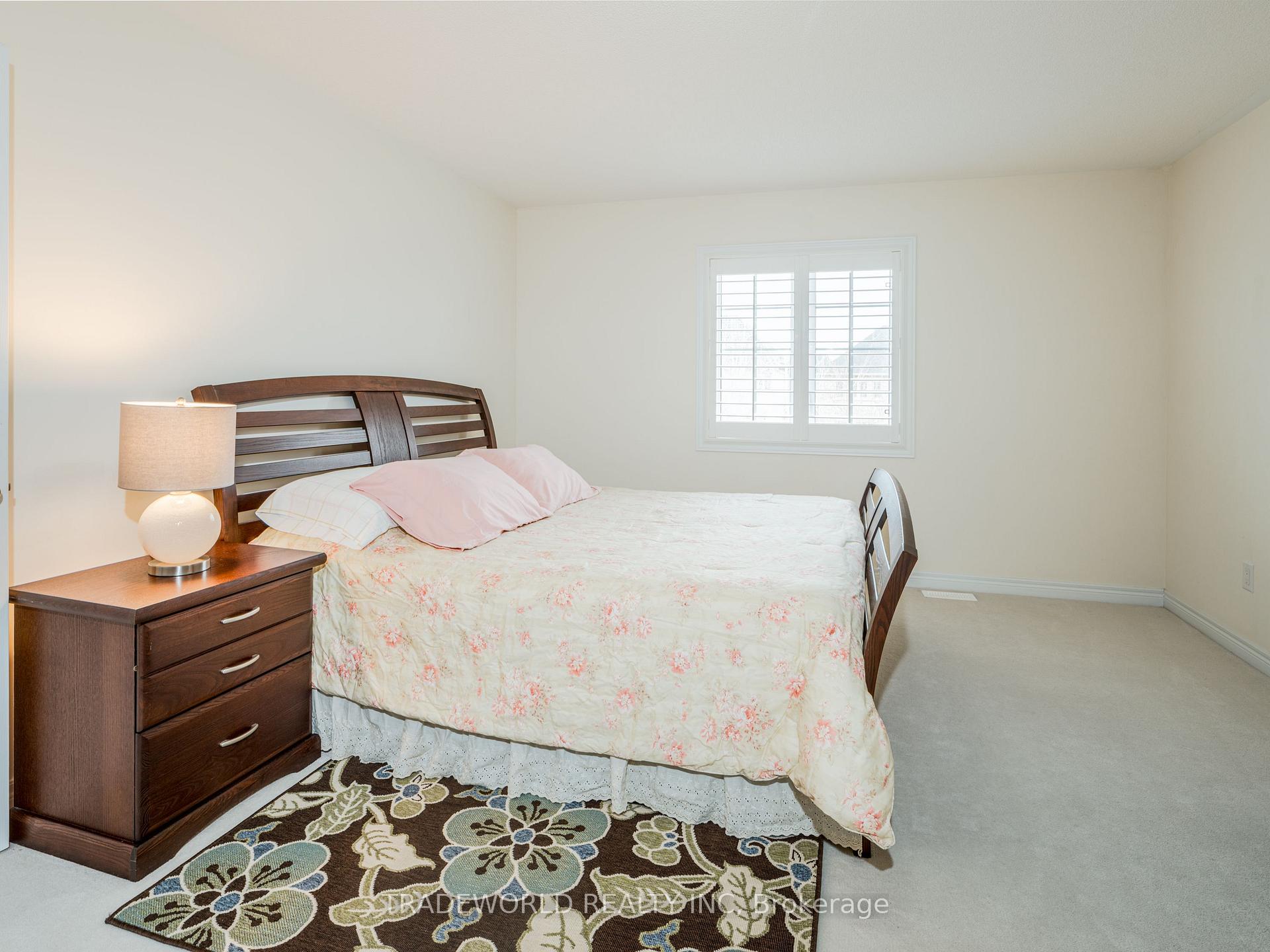 Photo 6 of 3153 Velebit Park Boulevard, Burlington, Alton — HOMEH