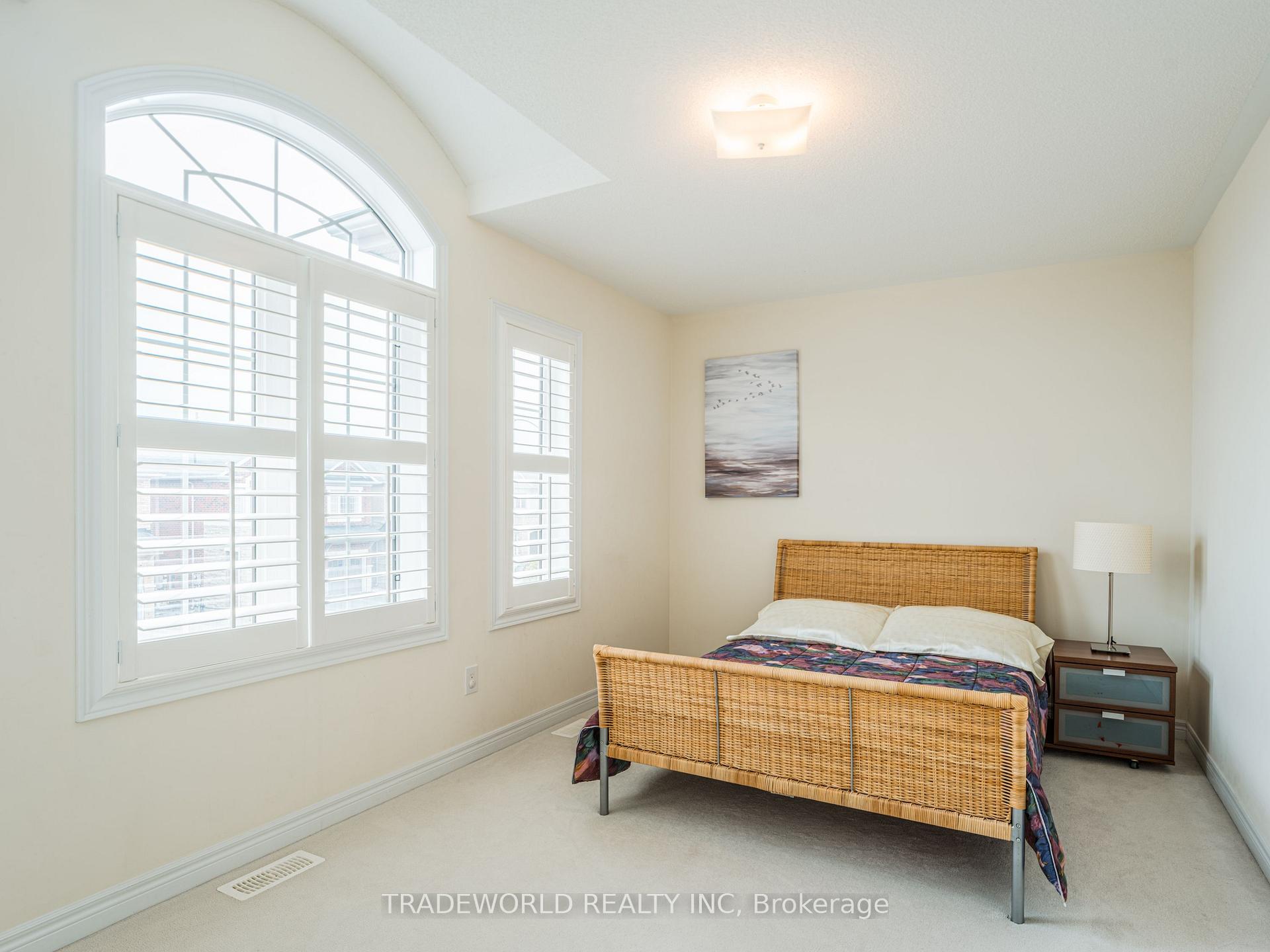 Photo 10 of 3153 Velebit Park Boulevard, Burlington, Alton — HOMEH