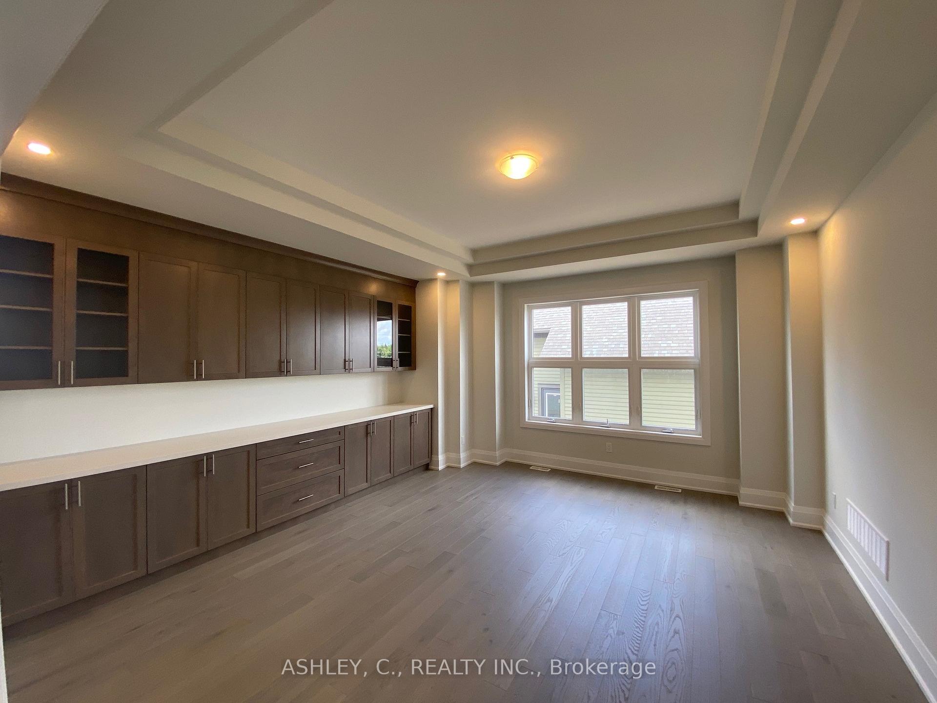 Photo 10 of 118 William Crisp Drive, Caledon, Alton — HOMEH