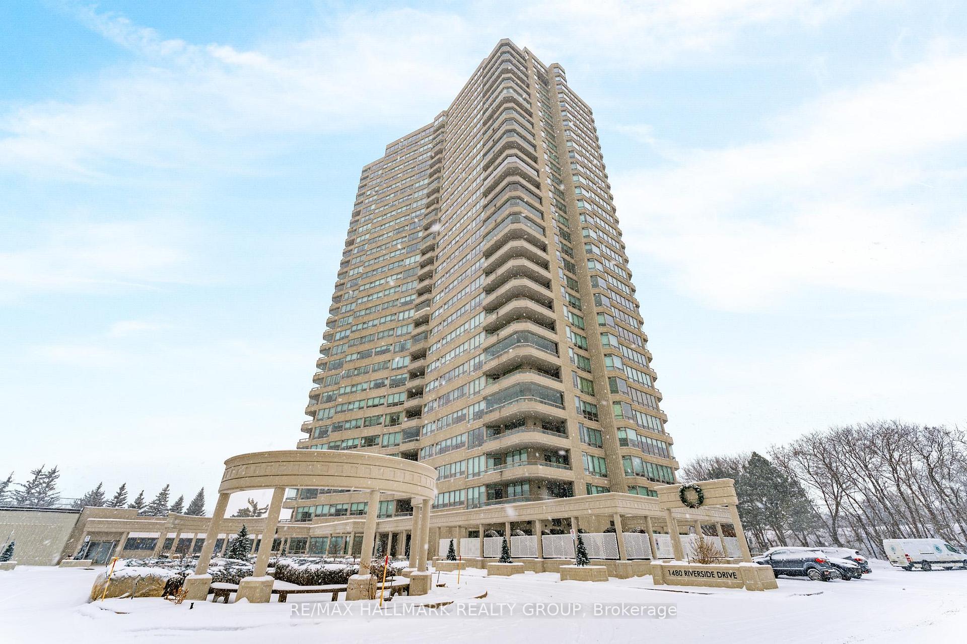 Front of Unit 1502, 1480 Riverside Drive