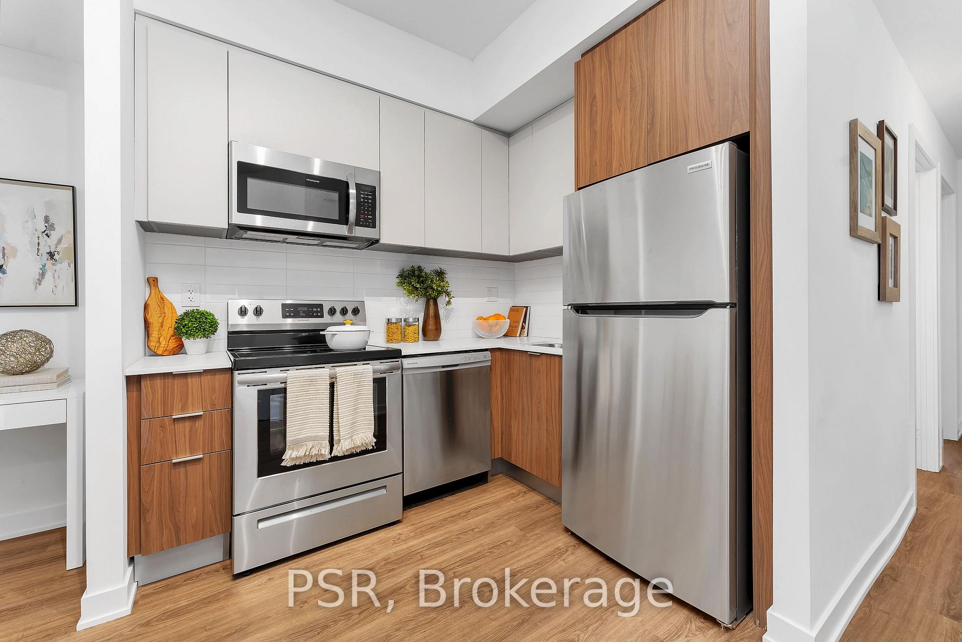 Photo 3 of Unit 110, 41 Danforth Road, Scarborough, Oakridge — HOMEH