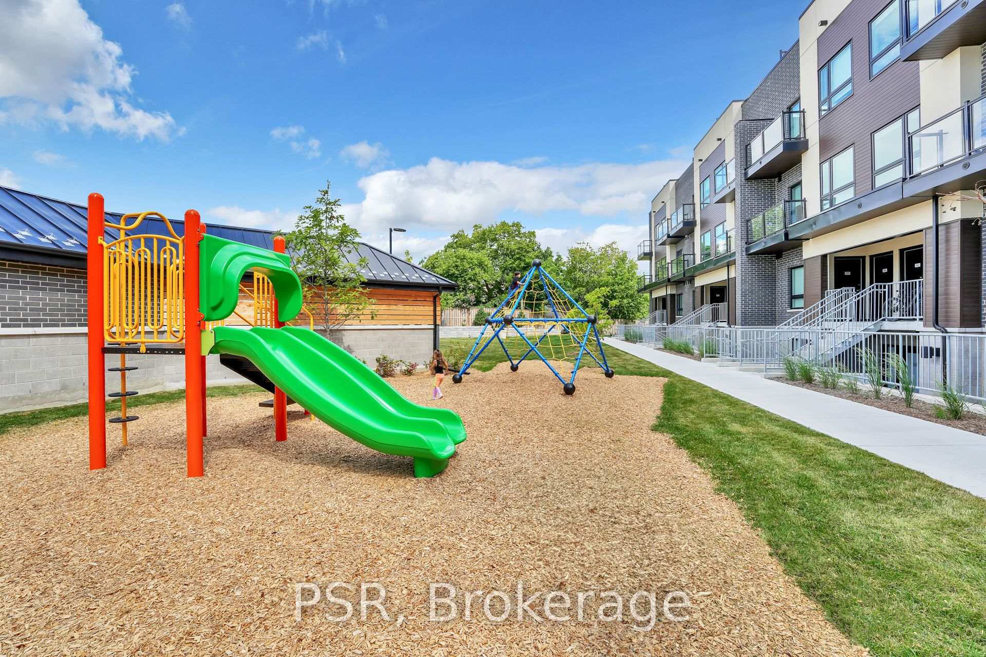 Photo 14 of Unit 110, 41 Danforth Road, Scarborough, Oakridge — HOMEH