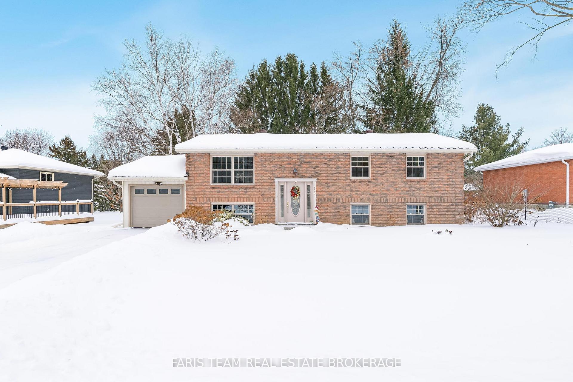 Front of 13 Jardine Crescent