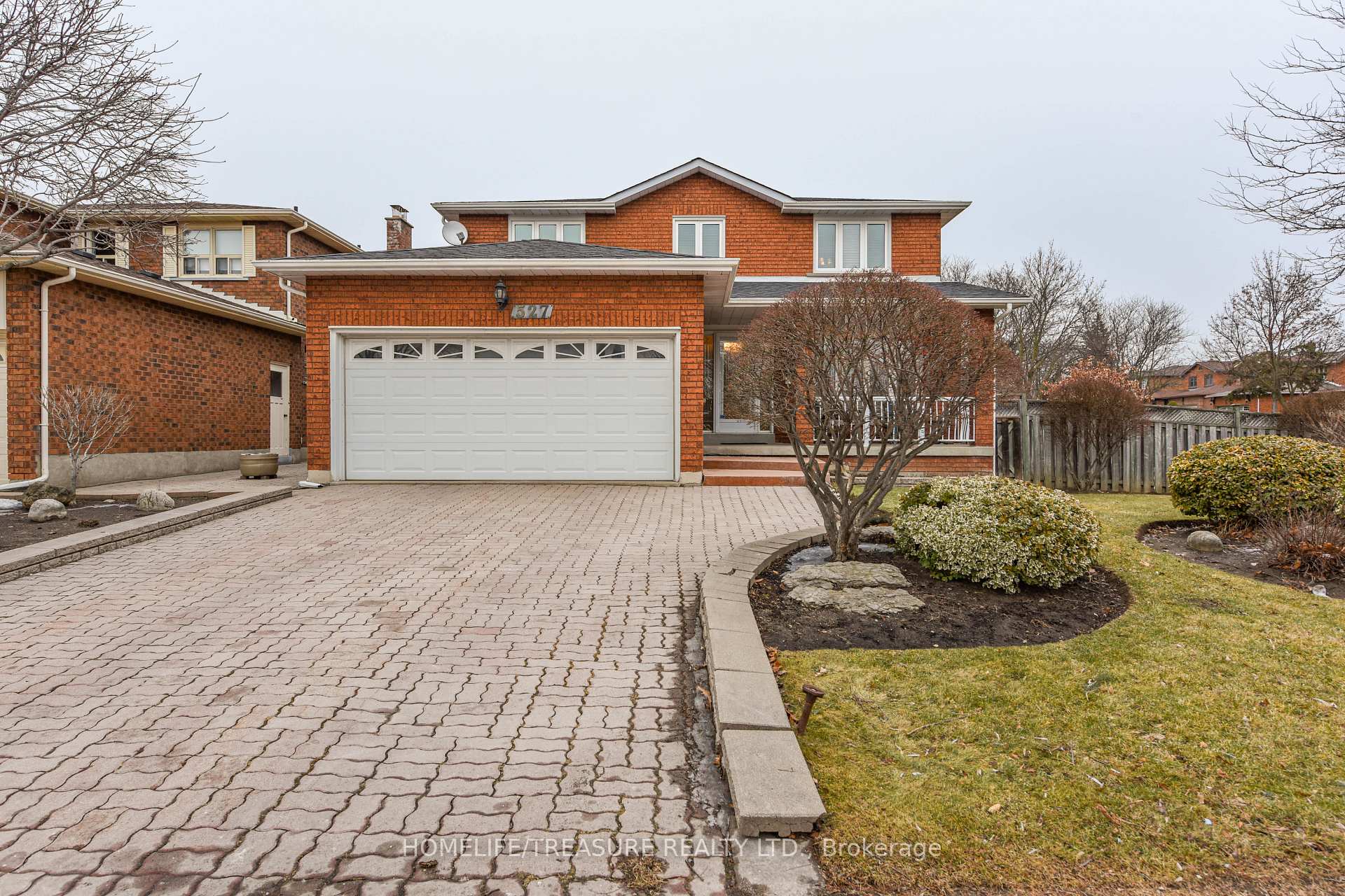 Photo 1 of 527 Aberdeen Avenue, Vaughan, East Woodbridge — HOMEH