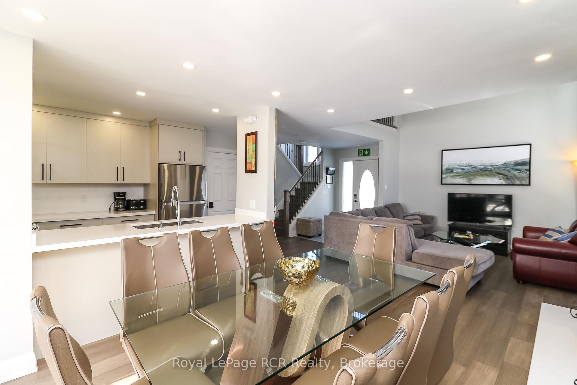 Photo 4 of Unit 22, 162 Settlers Way, Blue Mountains — HOMEH