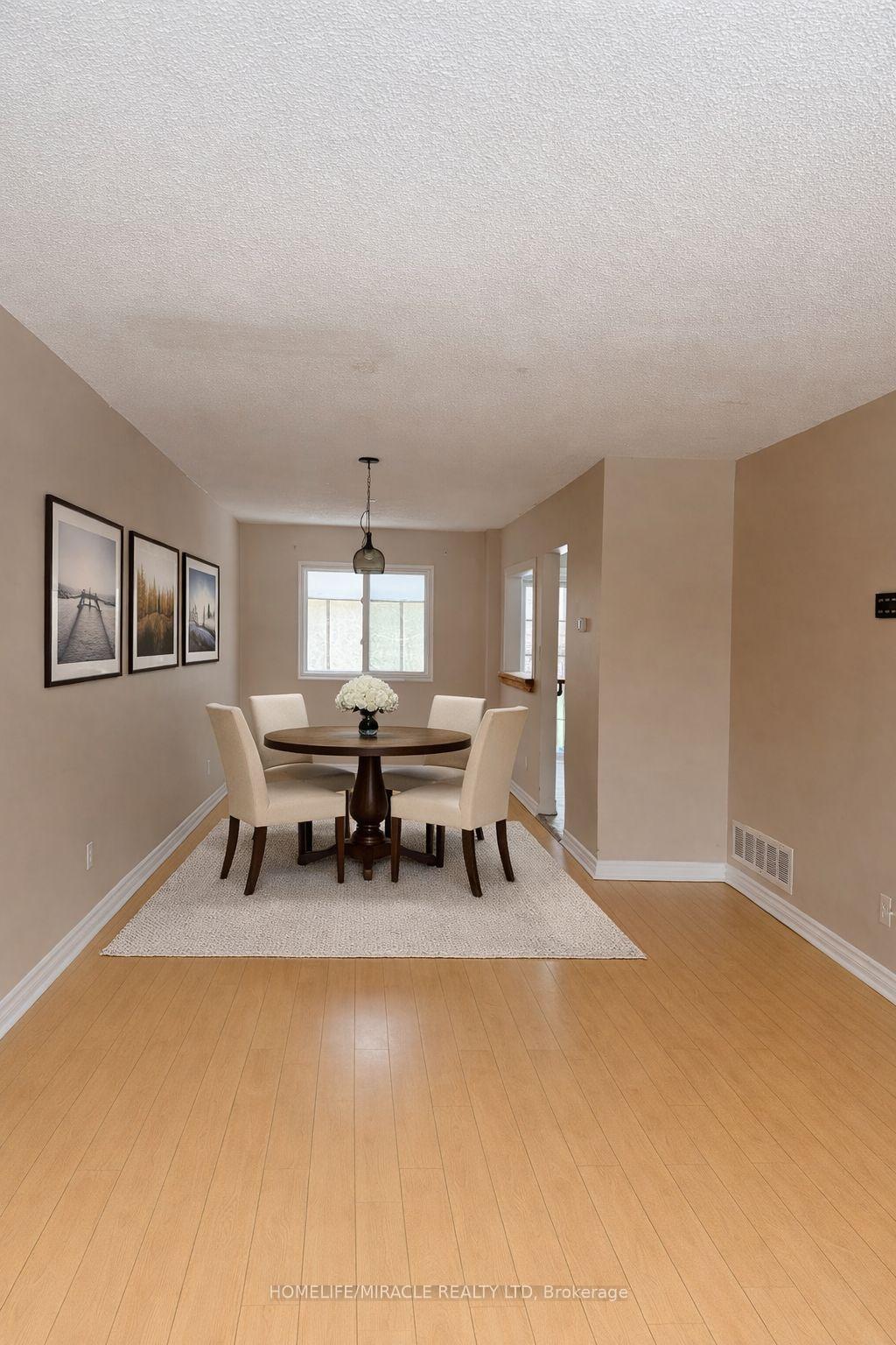 Photo 8 of 1391 Fenelon Crescent, Oshawa, Lakeview — HOMEH