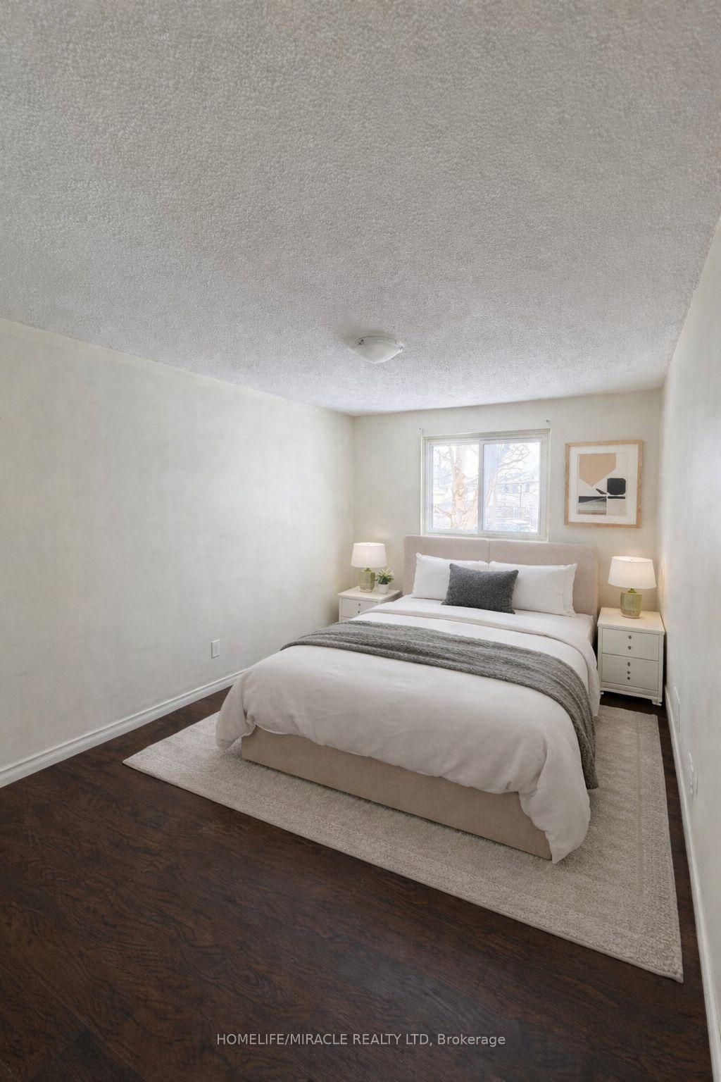 Photo 13 of 1391 Fenelon Crescent, Oshawa, Lakeview — HOMEH