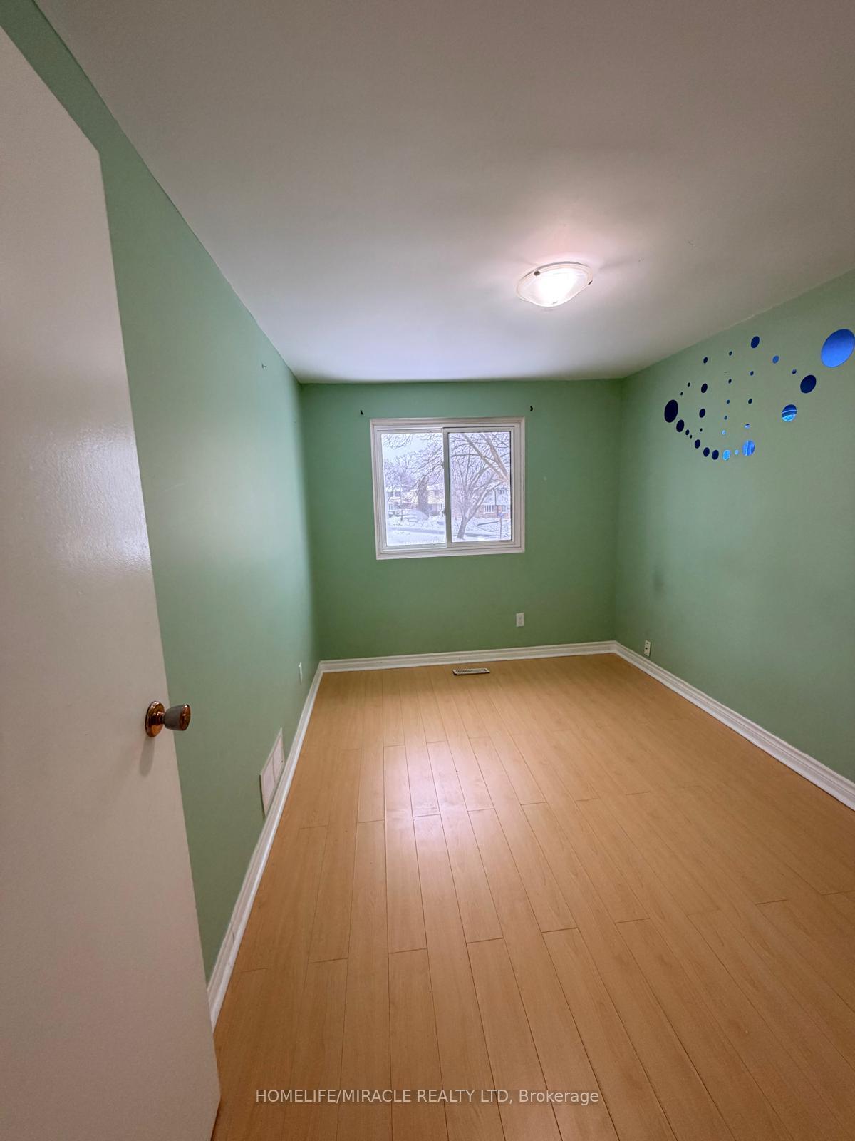 Photo 7 of 1391 Fenelon Crescent, Oshawa, Lakeview — HOMEH