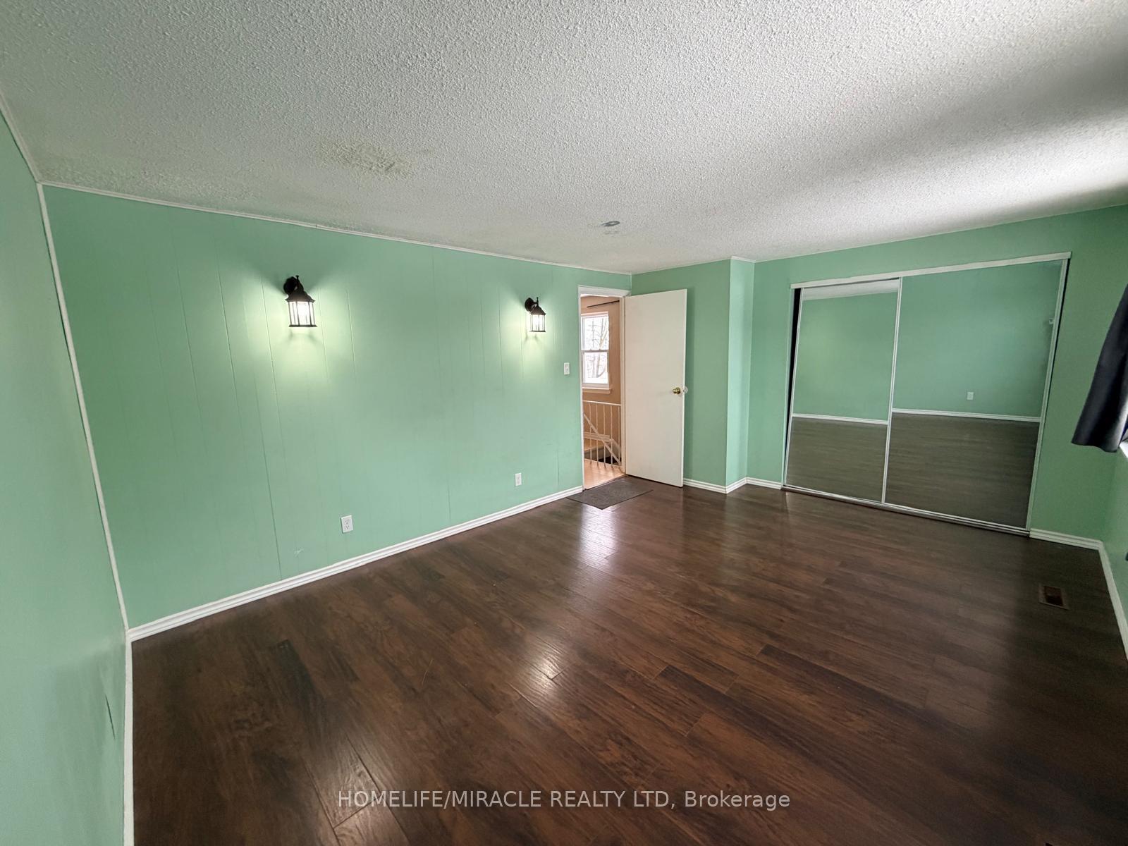Photo 16 of 1391 Fenelon Crescent, Oshawa, Lakeview — HOMEH