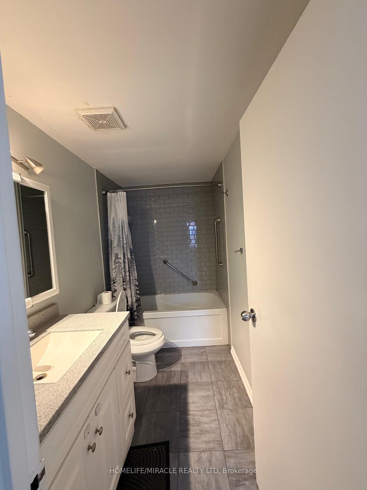Photo 26 of 1391 Fenelon Crescent, Oshawa, Lakeview — HOMEH