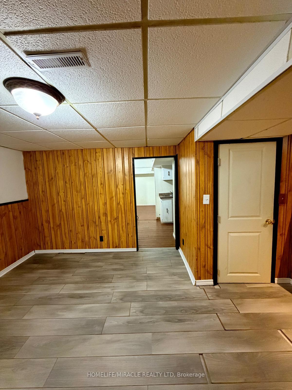Photo 15 of 1391 Fenelon Crescent, Oshawa, Lakeview — HOMEH