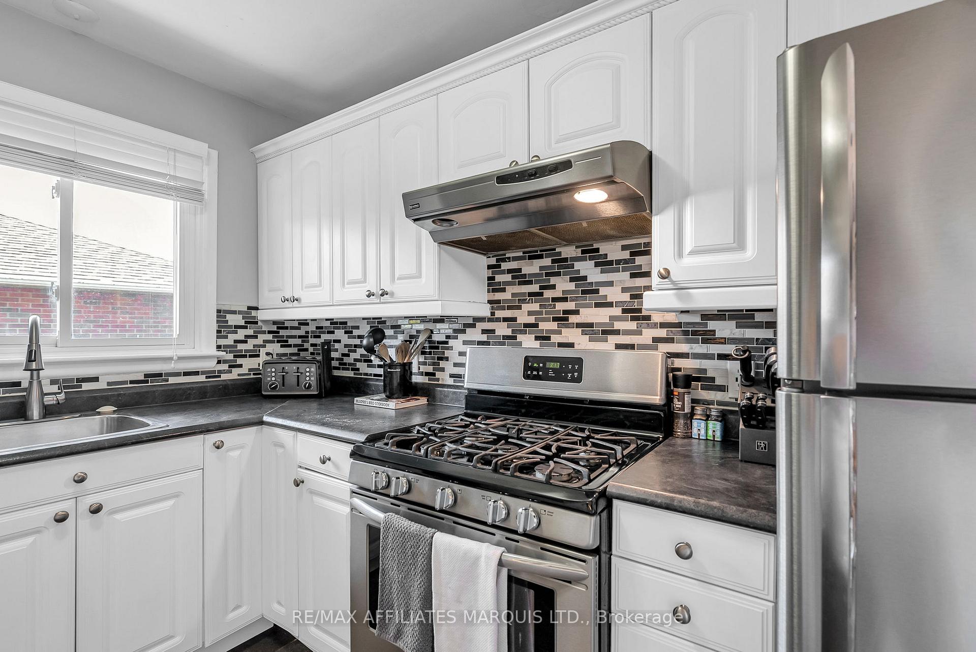 Photo 7 of 1211 Princess Street, Cornwall — HOMEH