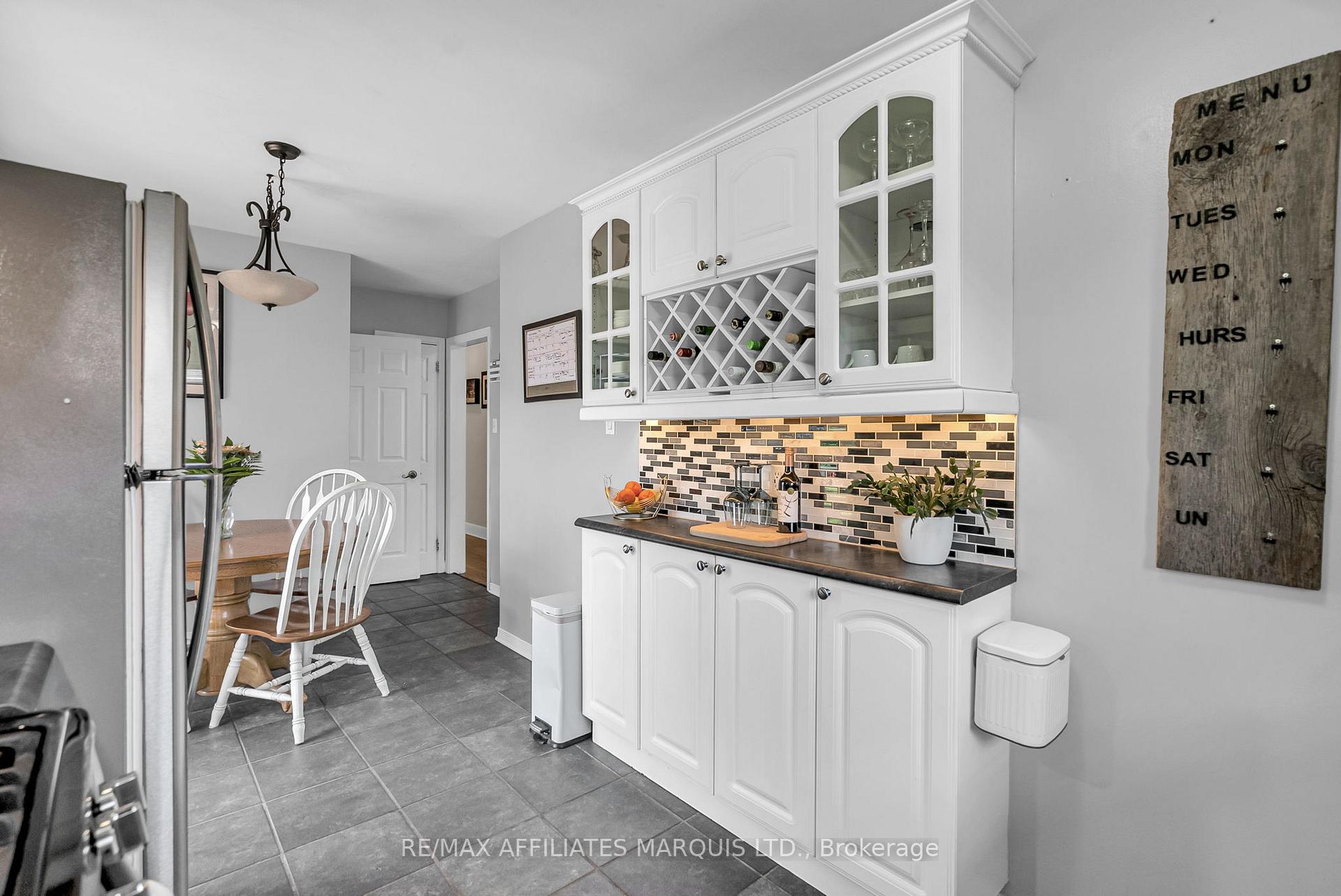 Photo 8 of 1211 Princess Street, Cornwall — HOMEH