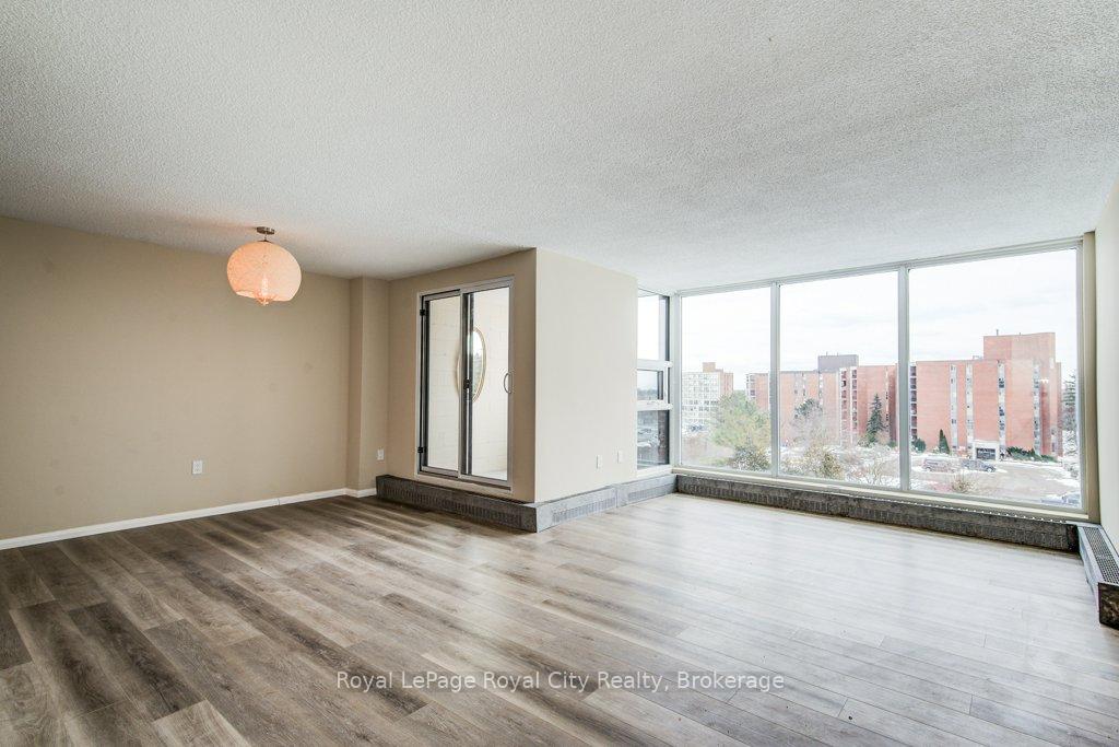 Photo 26 of Unit 602, 19 Woodlawn Road E, Guelph, Riverside Park — HOMEH