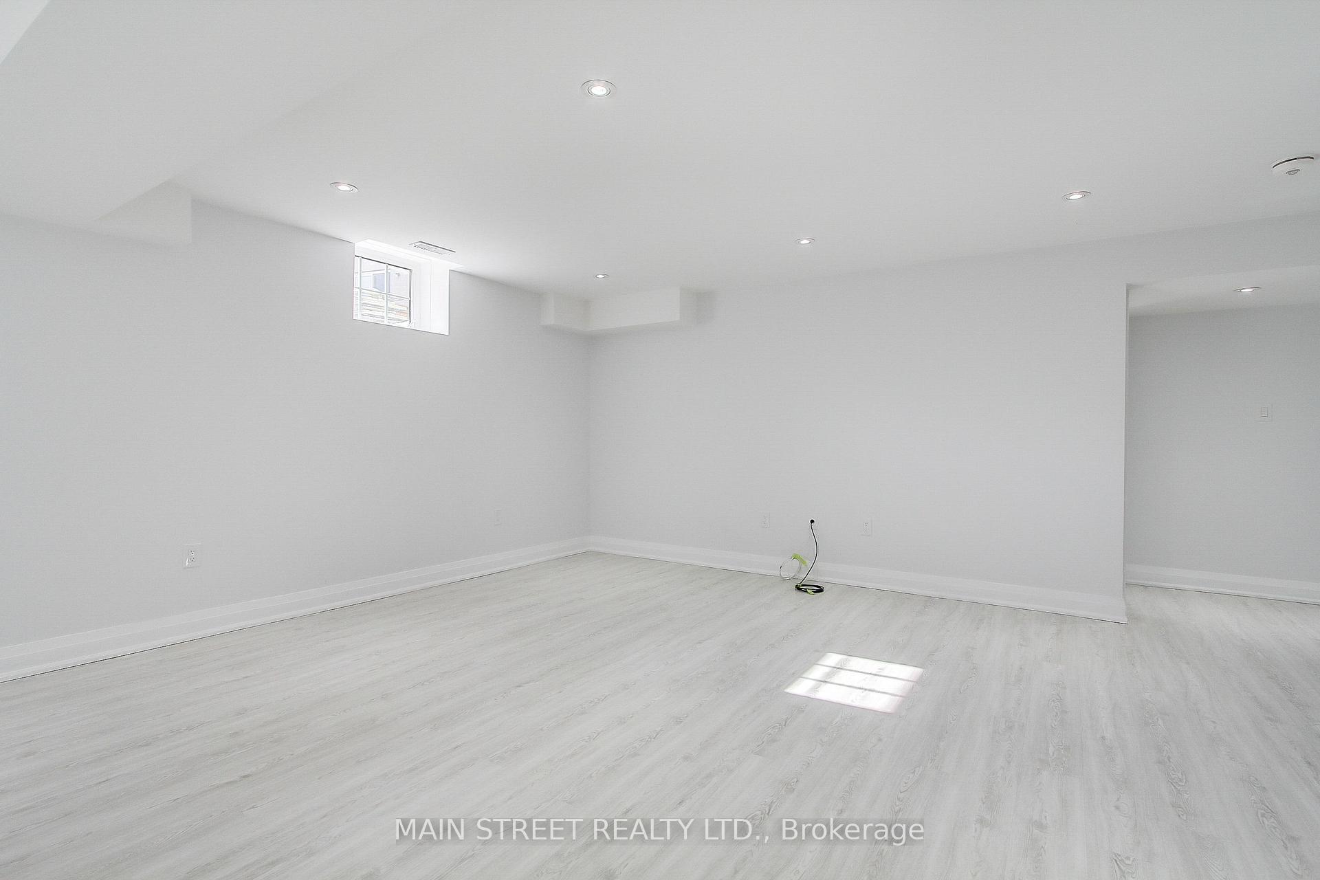 Photo 8 of 93 Haskins Crescent, Georgina, Keswick South — HOMEH