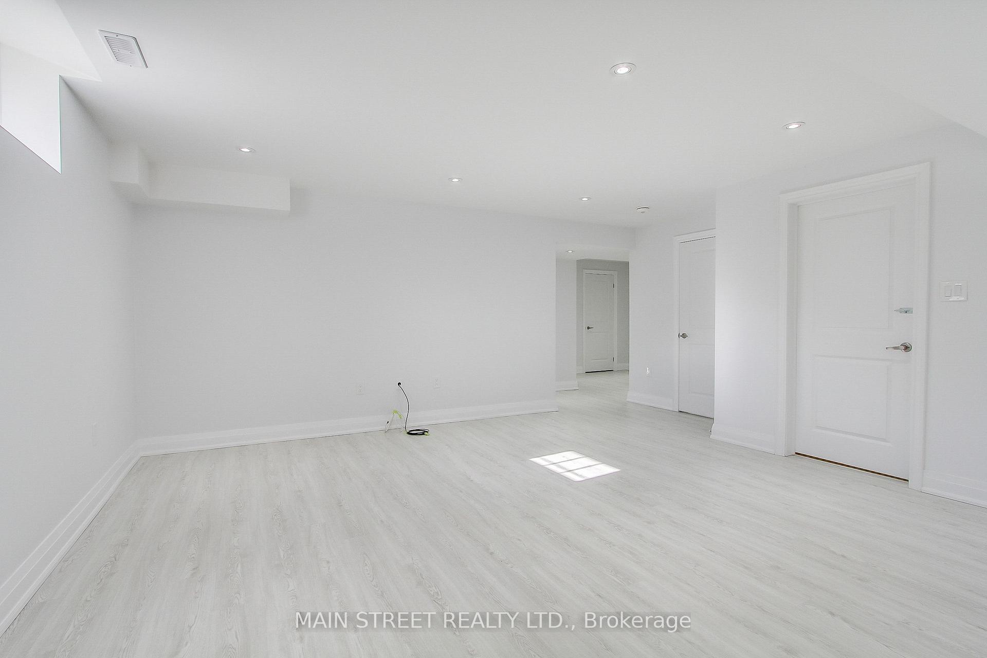 Photo 9 of 93 Haskins Crescent, Georgina, Keswick South — HOMEH