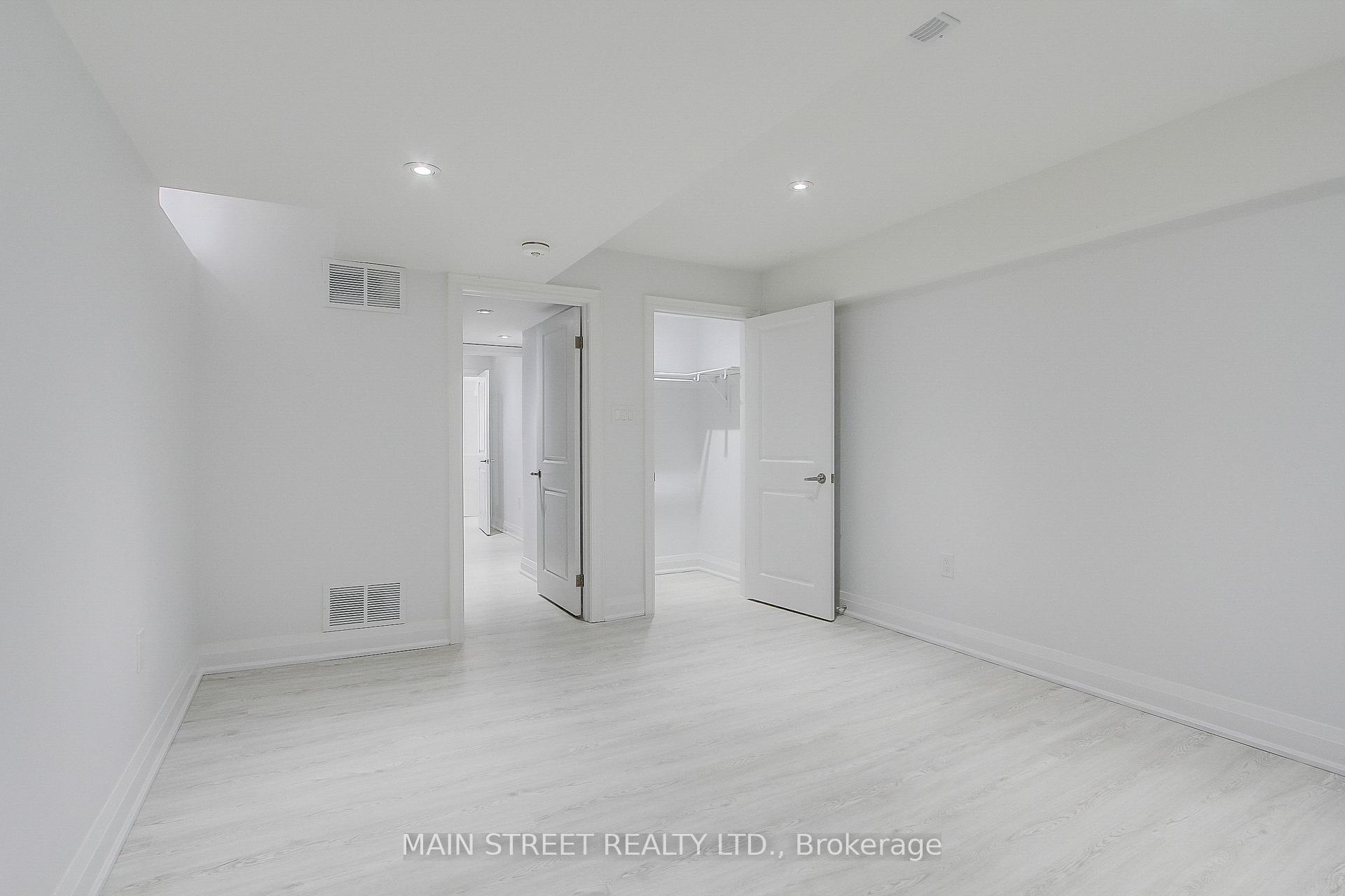 Photo 15 of 93 Haskins Crescent, Georgina, Keswick South — HOMEH