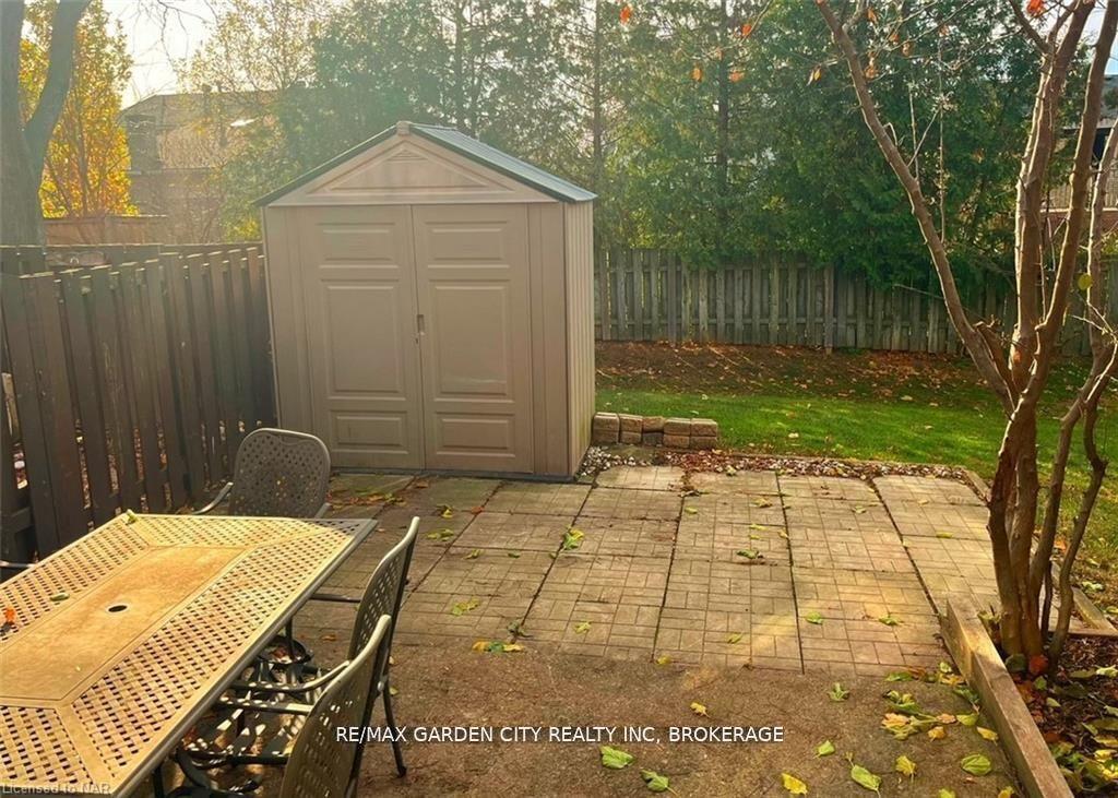 Photo 5 of Unit 53, 50 Lakeshore Road, St. Catharines, Lakeport — HOMEH