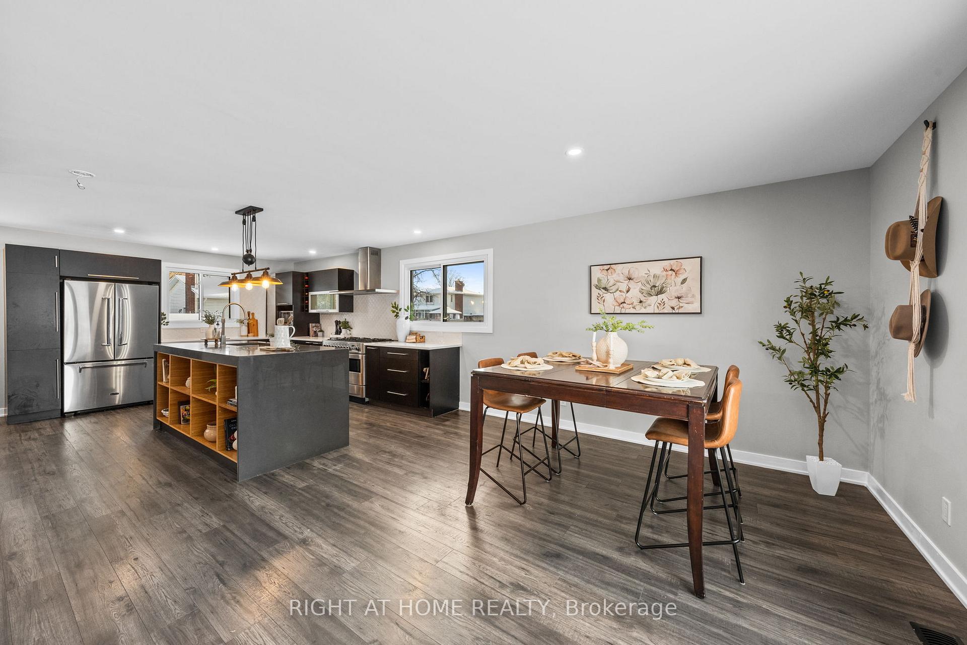 Photo 4 of 12 Butterfield Road, Ottawa, Munster — HOMEH