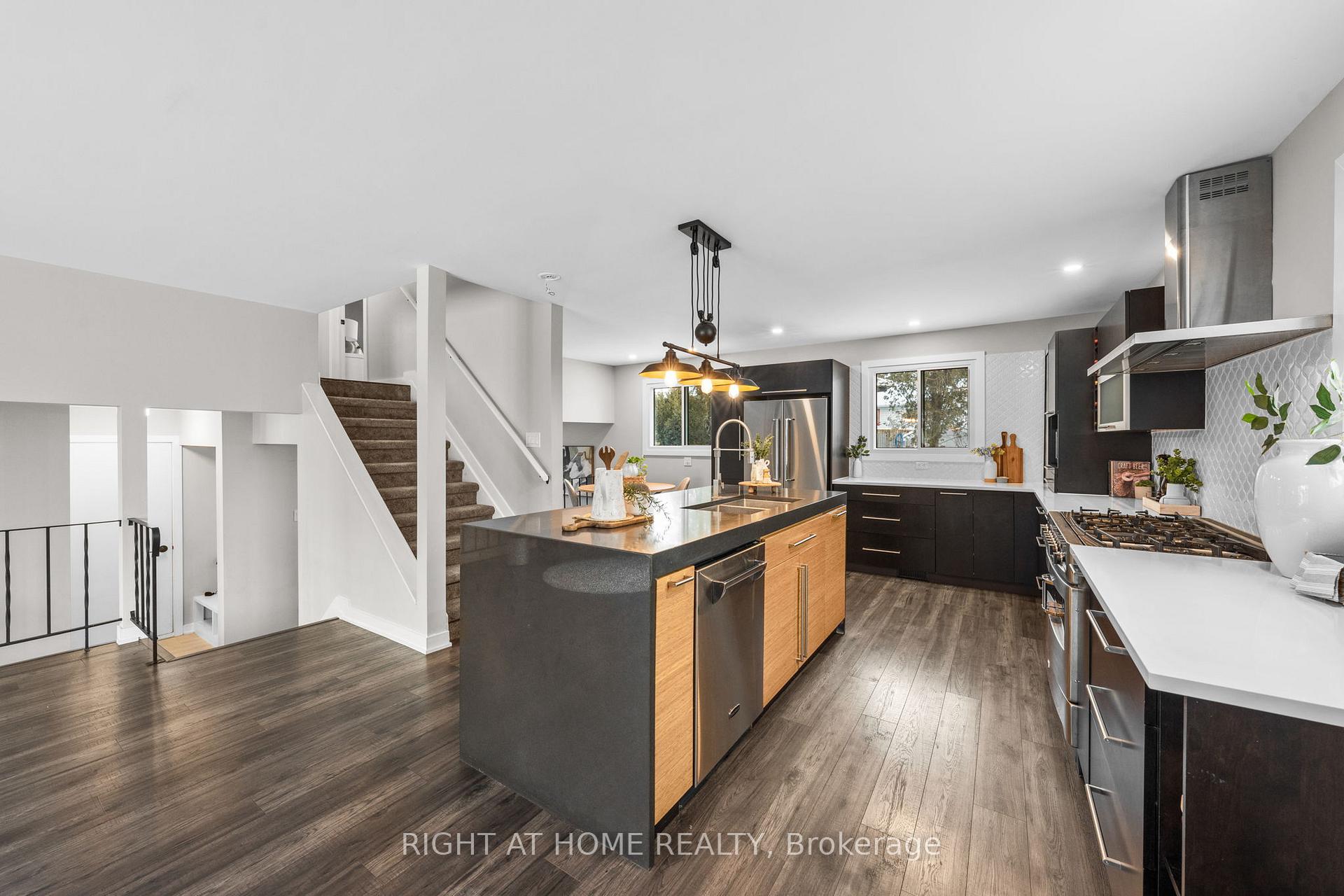 Photo 24 of 12 Butterfield Road, Ottawa, Munster — HOMEH