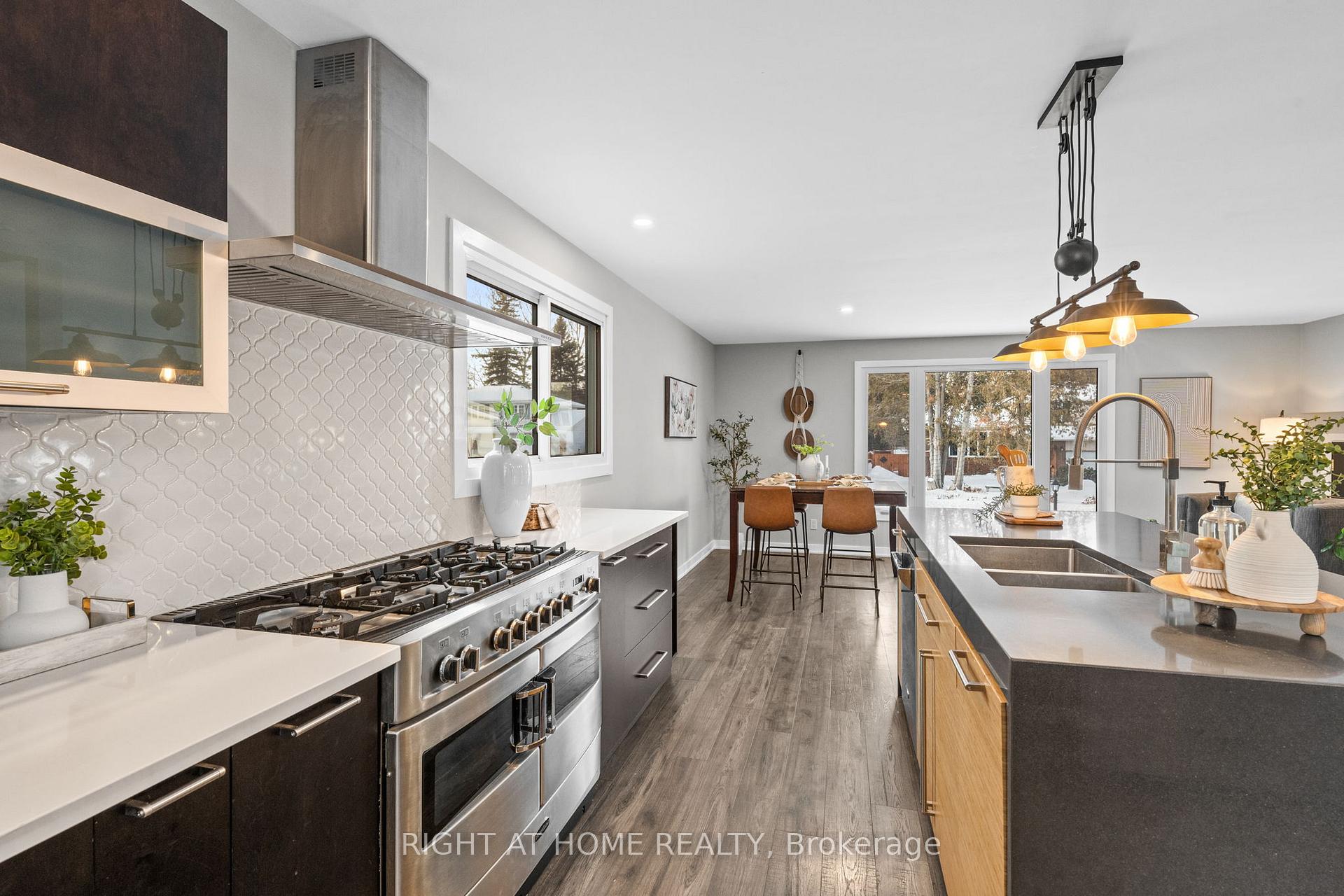 Photo 6 of 12 Butterfield Road, Ottawa, Munster — HOMEH