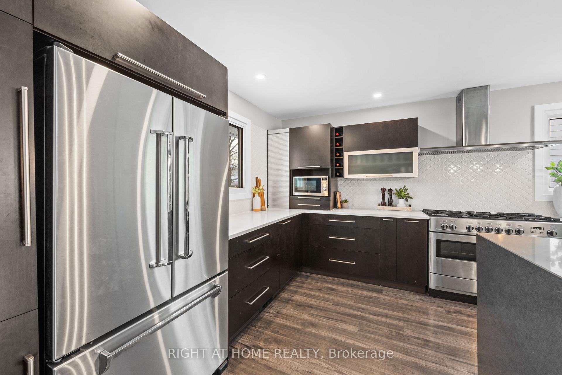 Photo 23 of 12 Butterfield Road, Ottawa, Munster — HOMEH