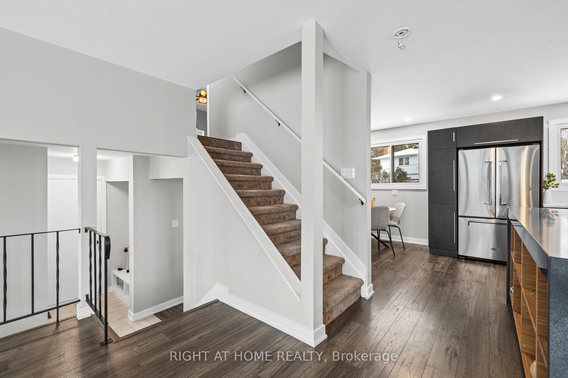 Photo 7 of 12 Butterfield Road, Ottawa, Munster — HOMEH