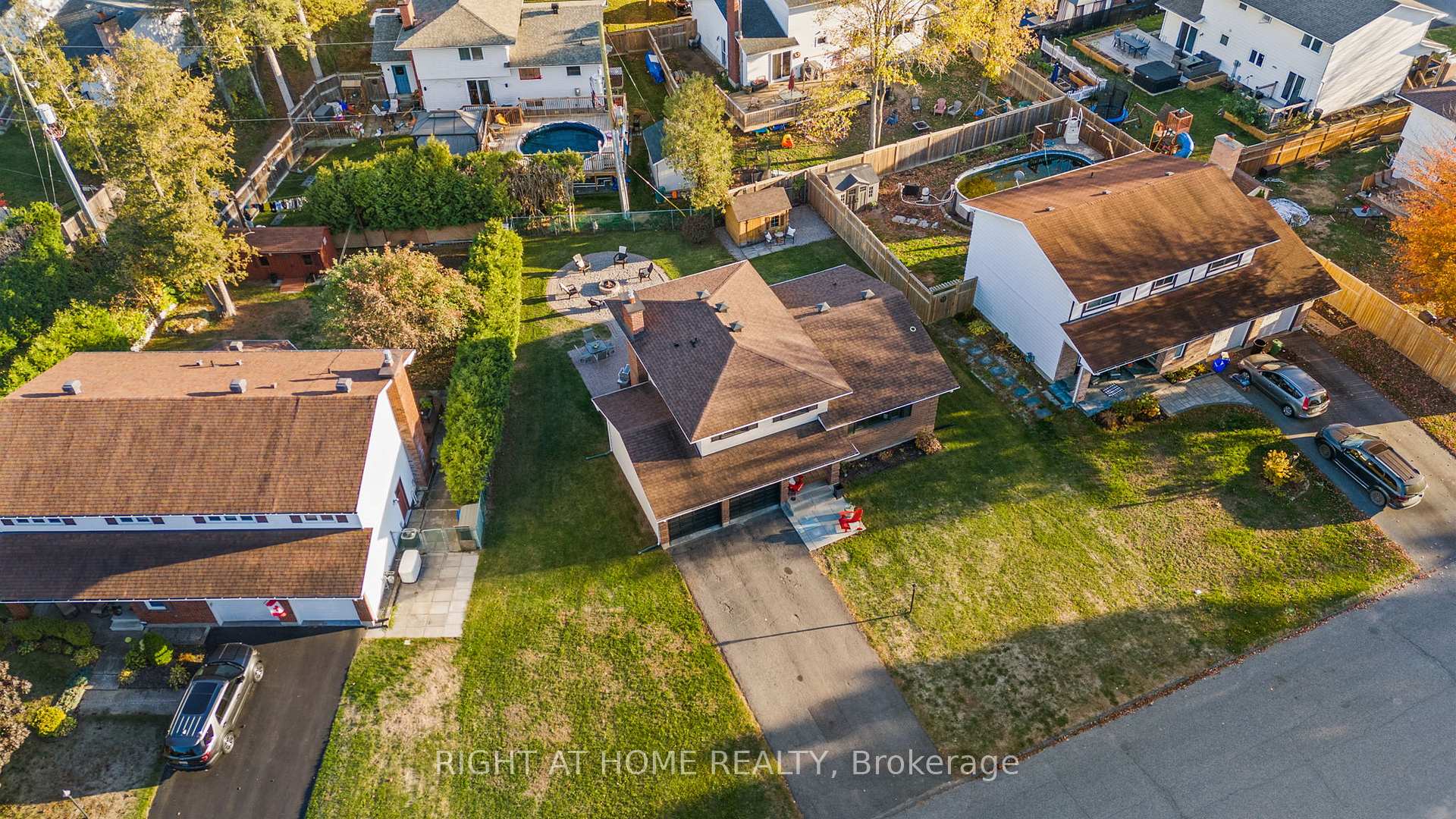Photo 37 of 12 Butterfield Road, Ottawa, Munster — HOMEH