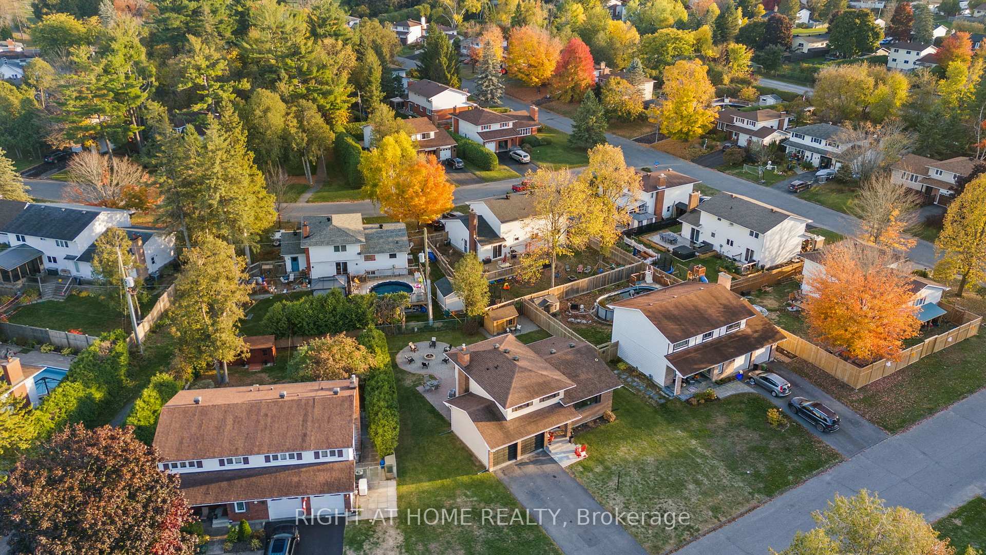 Photo 32 of 12 Butterfield Road, Ottawa, Munster — HOMEH