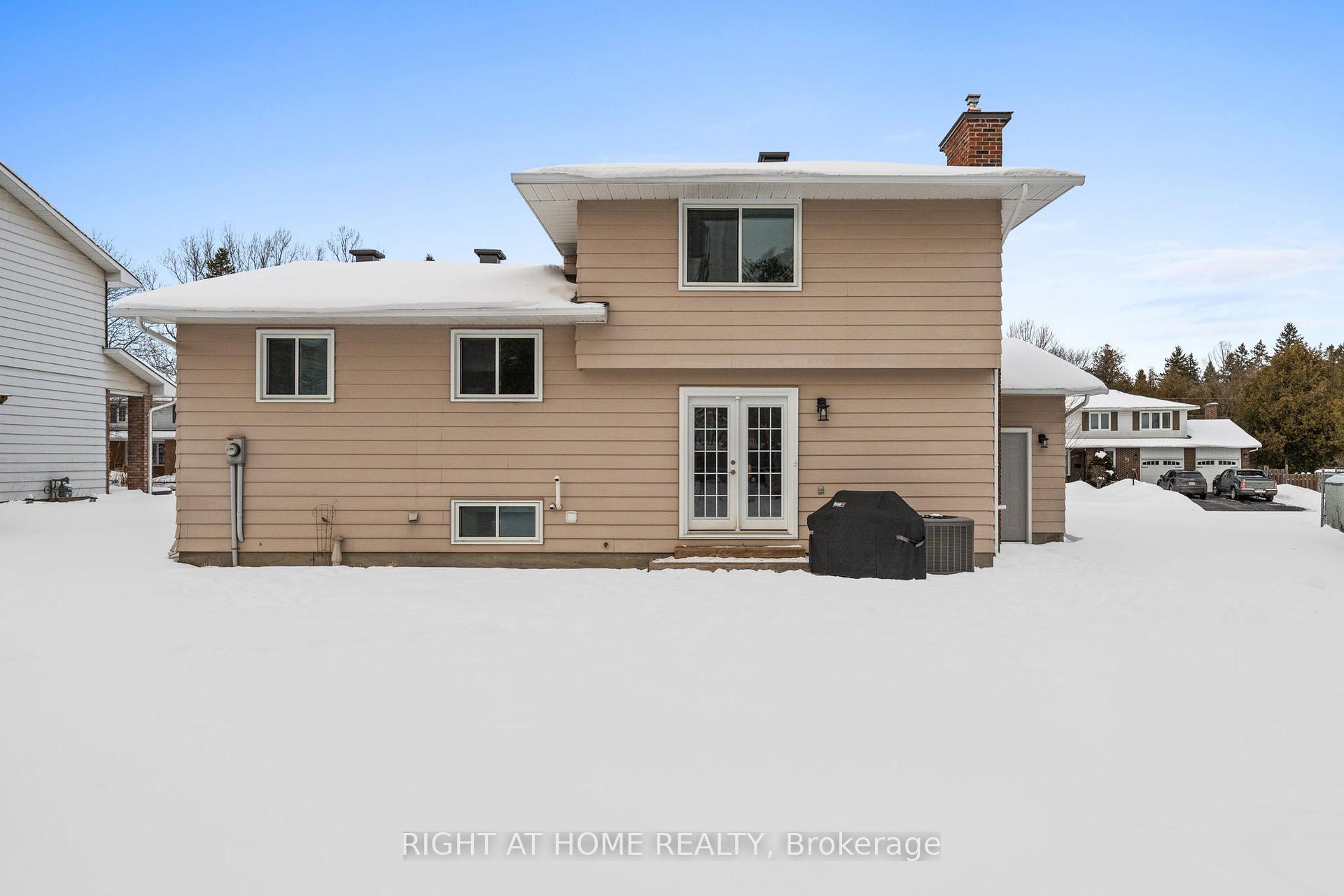 Photo 36 of 12 Butterfield Road, Ottawa, Munster — HOMEH