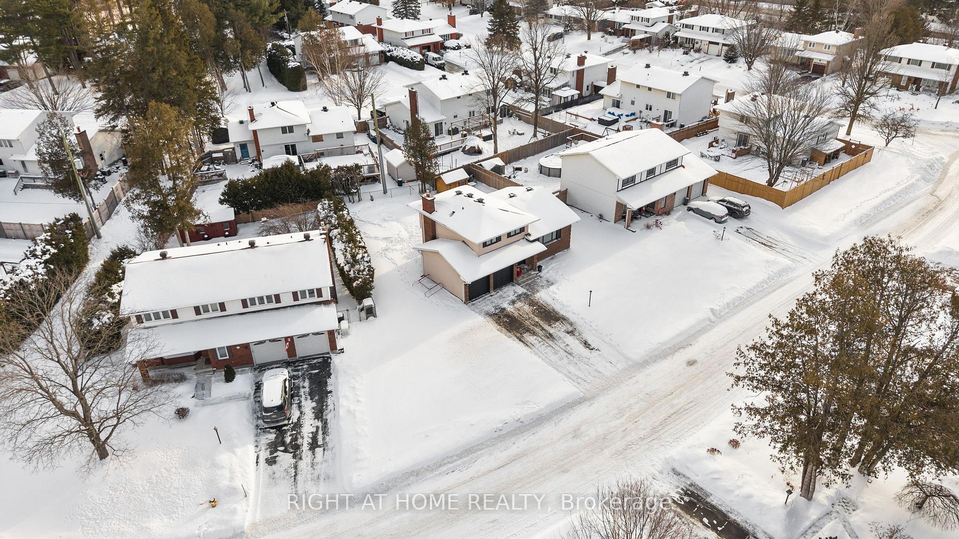 Photo 38 of 12 Butterfield Road, Ottawa, Munster — HOMEH