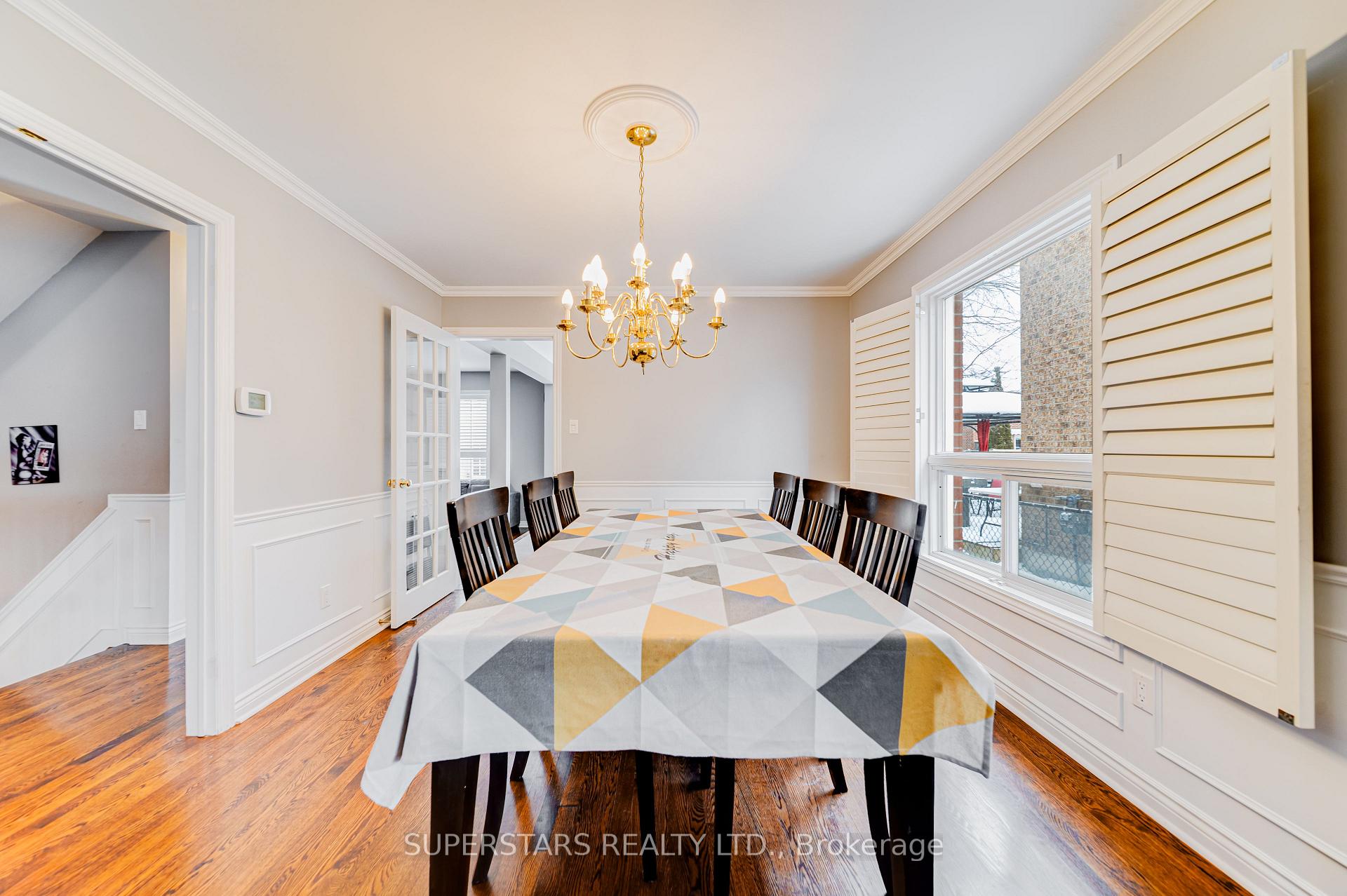 Photo 24 of 363 Pickering Crescent, Newmarket, Gorham-College Manor — HOMEH