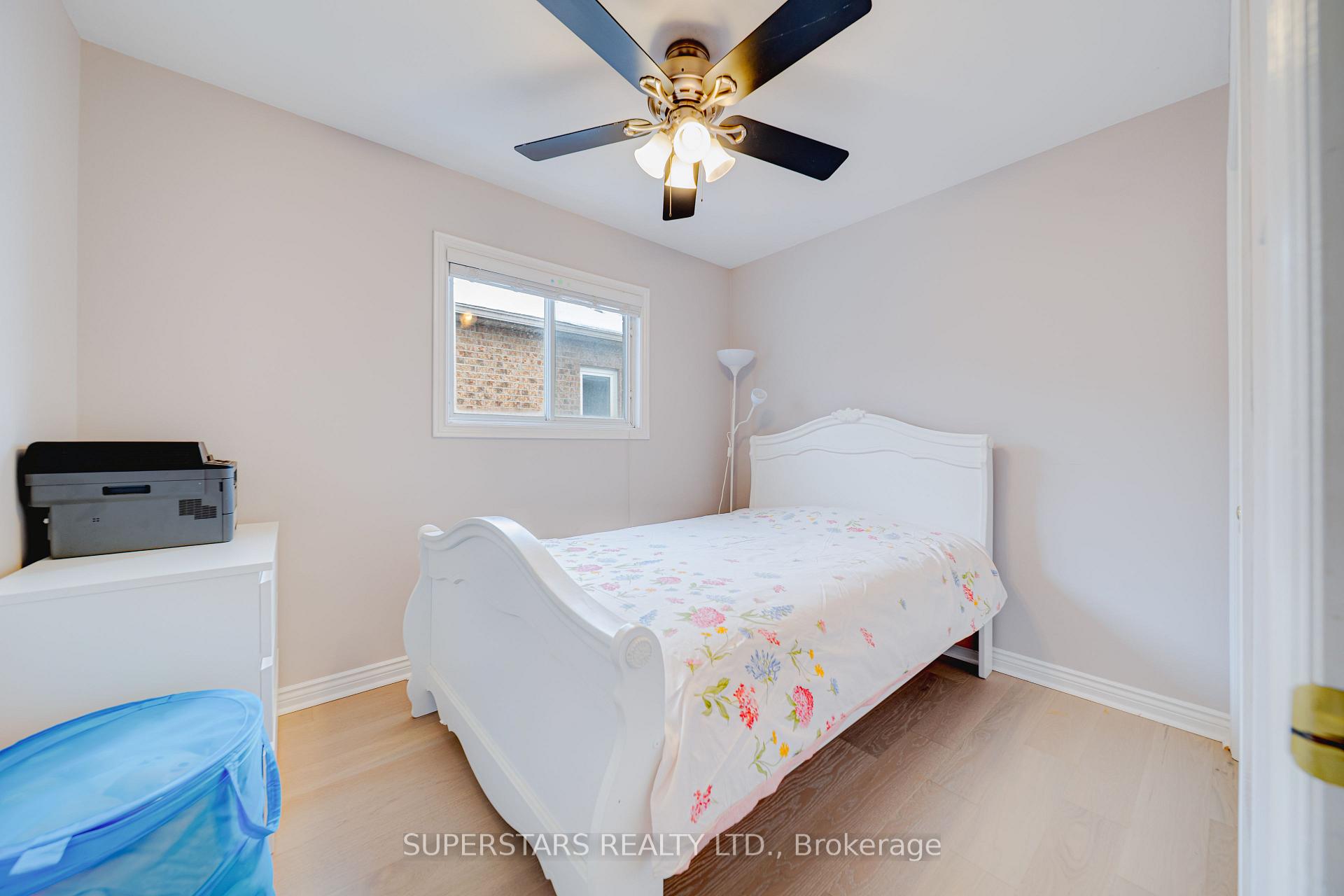Photo 17 of 363 Pickering Crescent, Newmarket, Gorham-College Manor — HOMEH