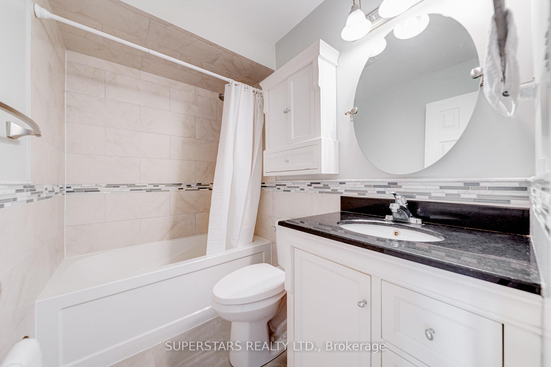 Photo 27 of 363 Pickering Crescent, Newmarket, Gorham-College Manor — HOMEH