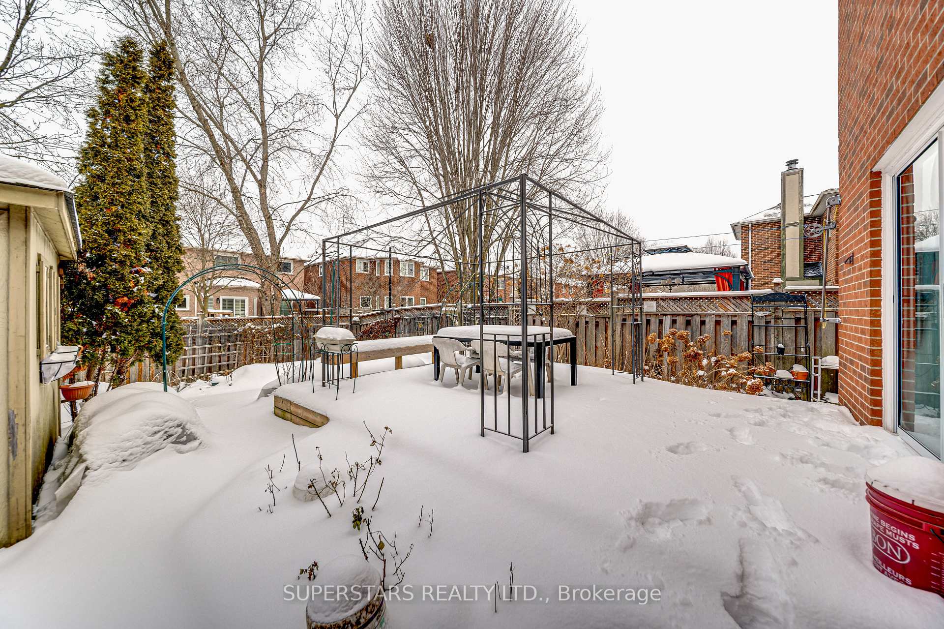 Photo 14 of 363 Pickering Crescent, Newmarket, Gorham-College Manor — HOMEH