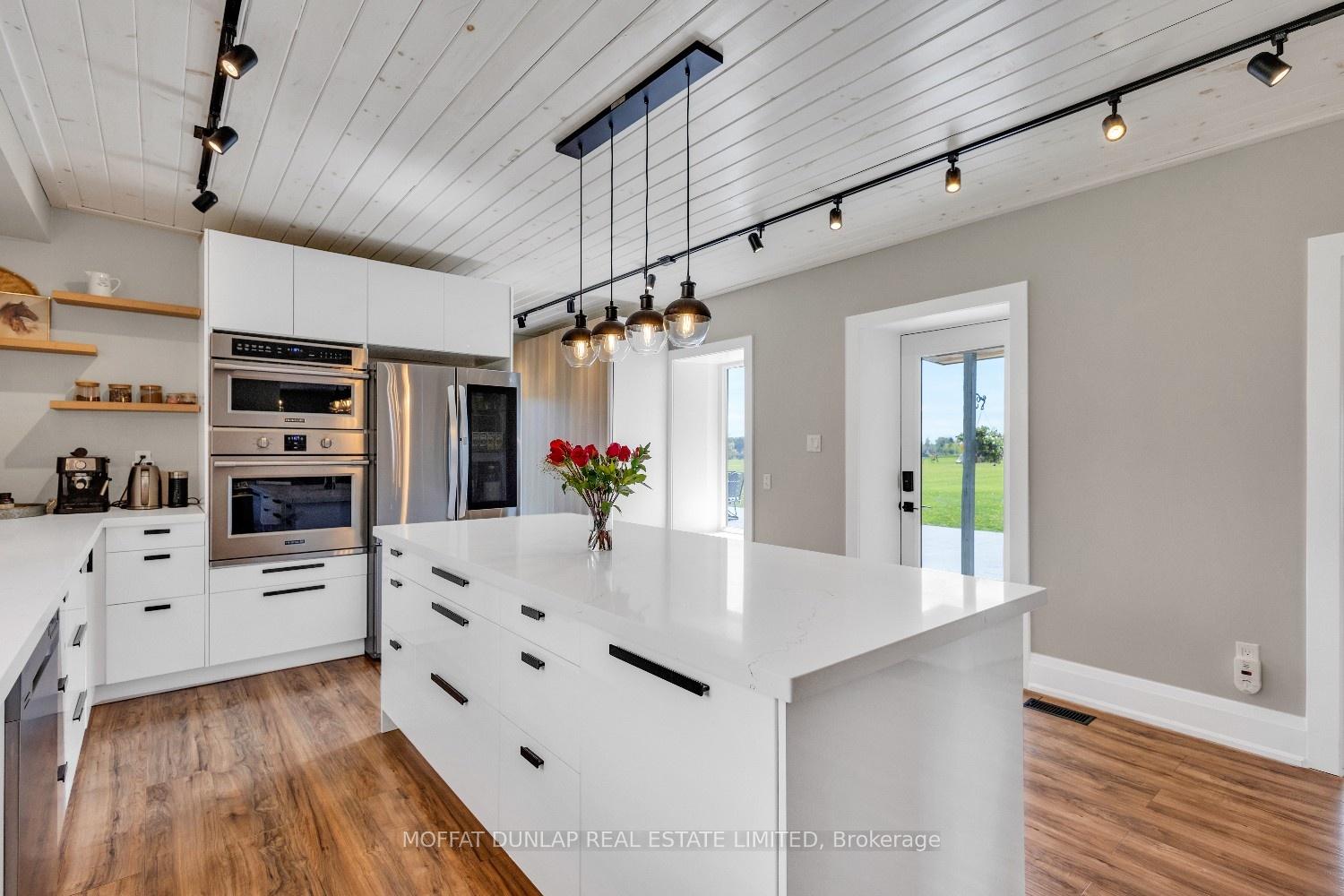 Photo 2 of 18161 Heart Lake Road, Caledon, Rural Caledon — HOMEH