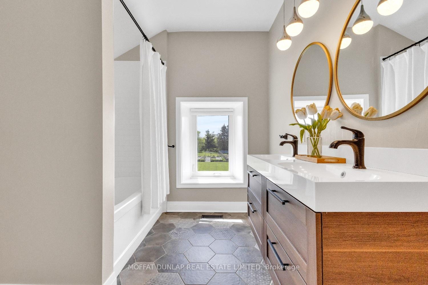 Photo 13 of 18161 Heart Lake Road, Caledon, Rural Caledon — HOMEH