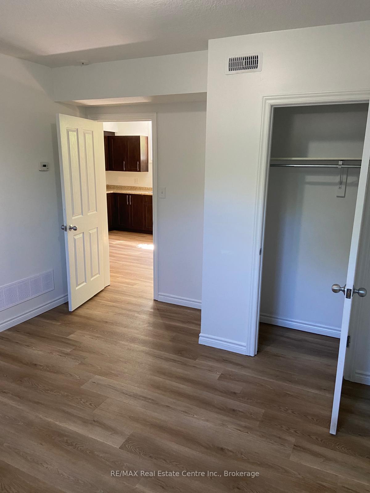 Photo 9 of Unit 3B, 32 Elmsdale Drive, Kitchener — HOMEH