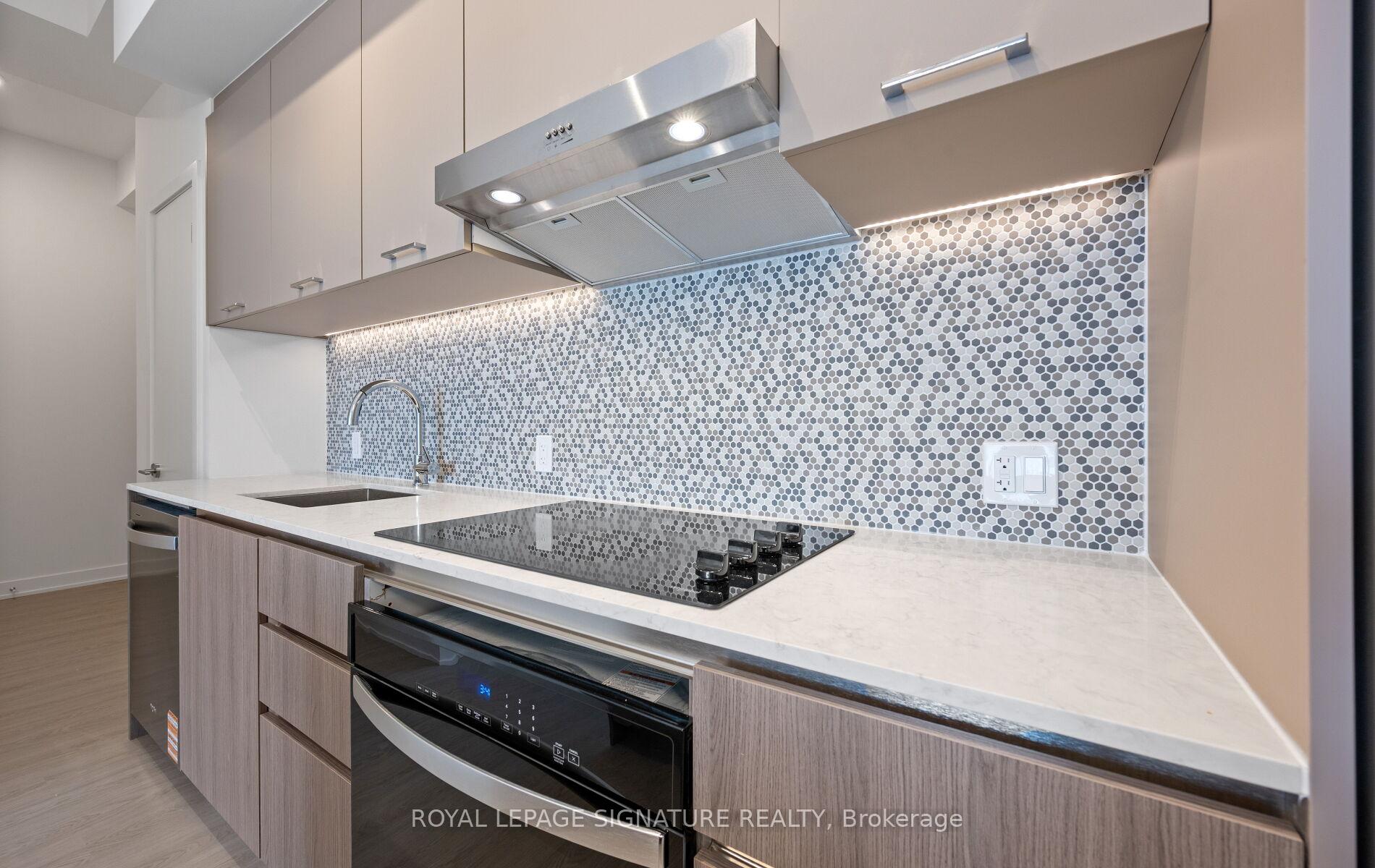 Photo 14 of Unit 534, 8188 Yonge Street, Vaughan, Uplands — HOMEH