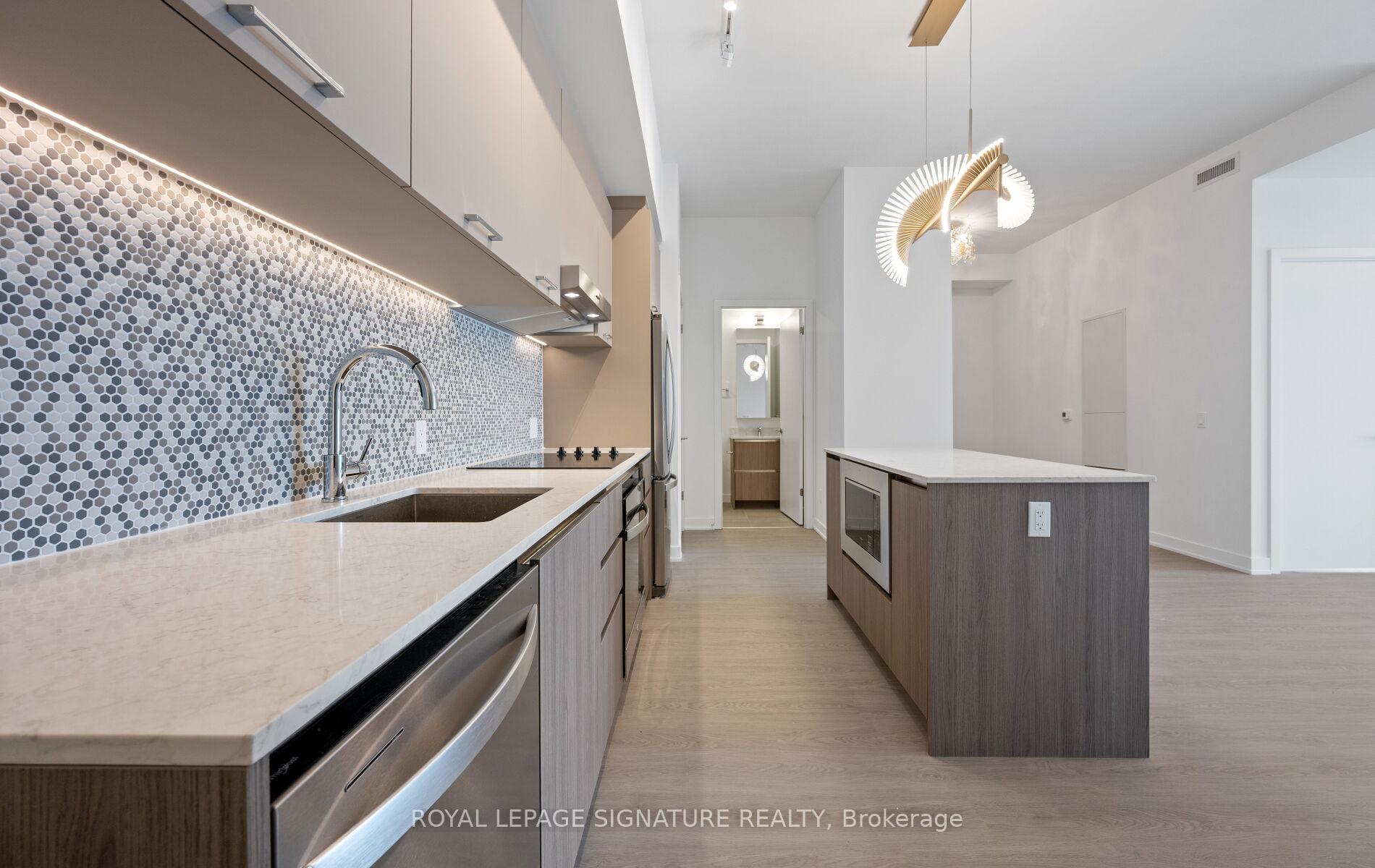 Photo 9 of Unit 534, 8188 Yonge Street, Vaughan, Uplands — HOMEH