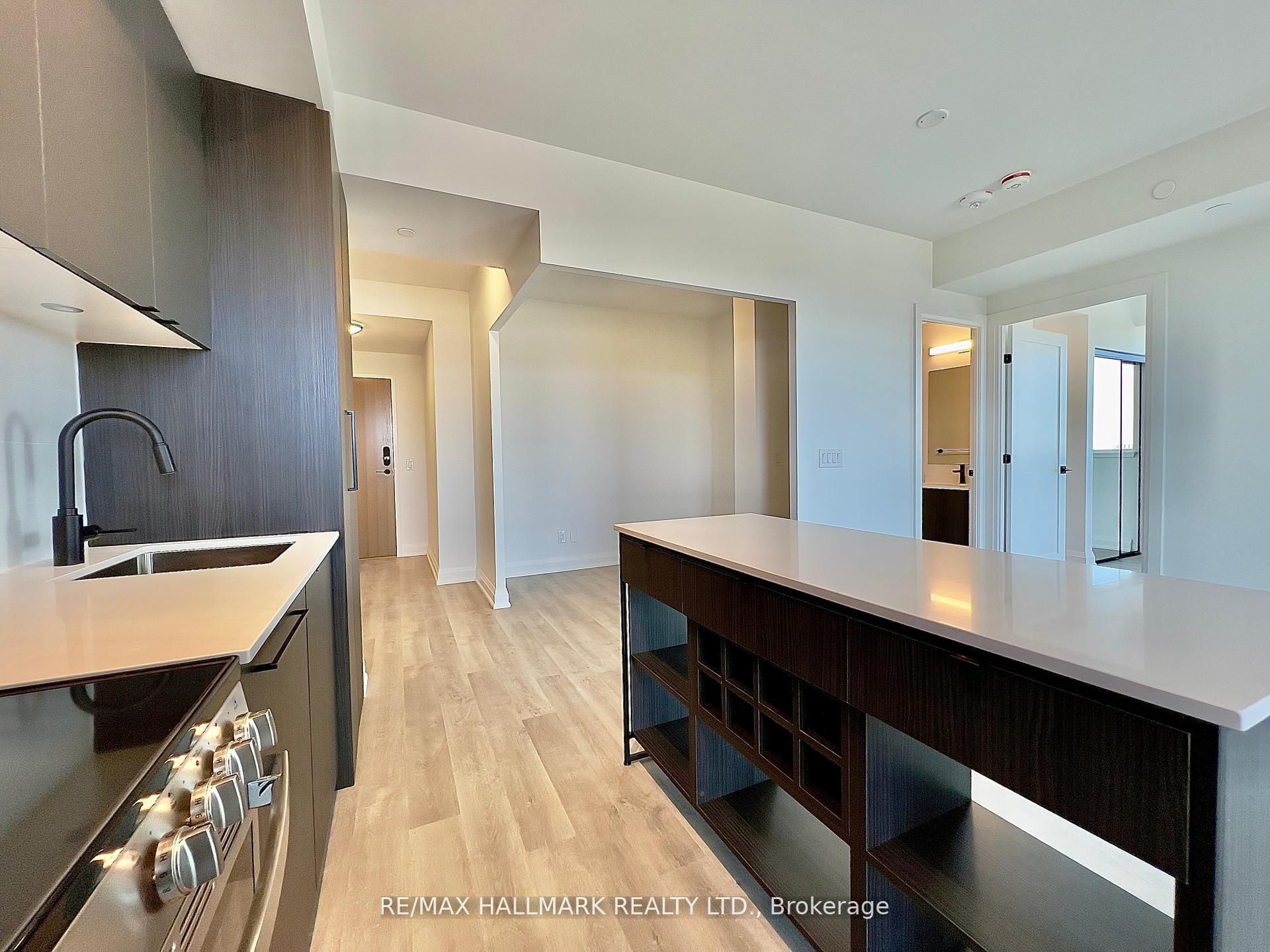 Photo 10 of Unit 905, 2369 Danforth Avenue, Toronto, East End-Danforth — HOMEH