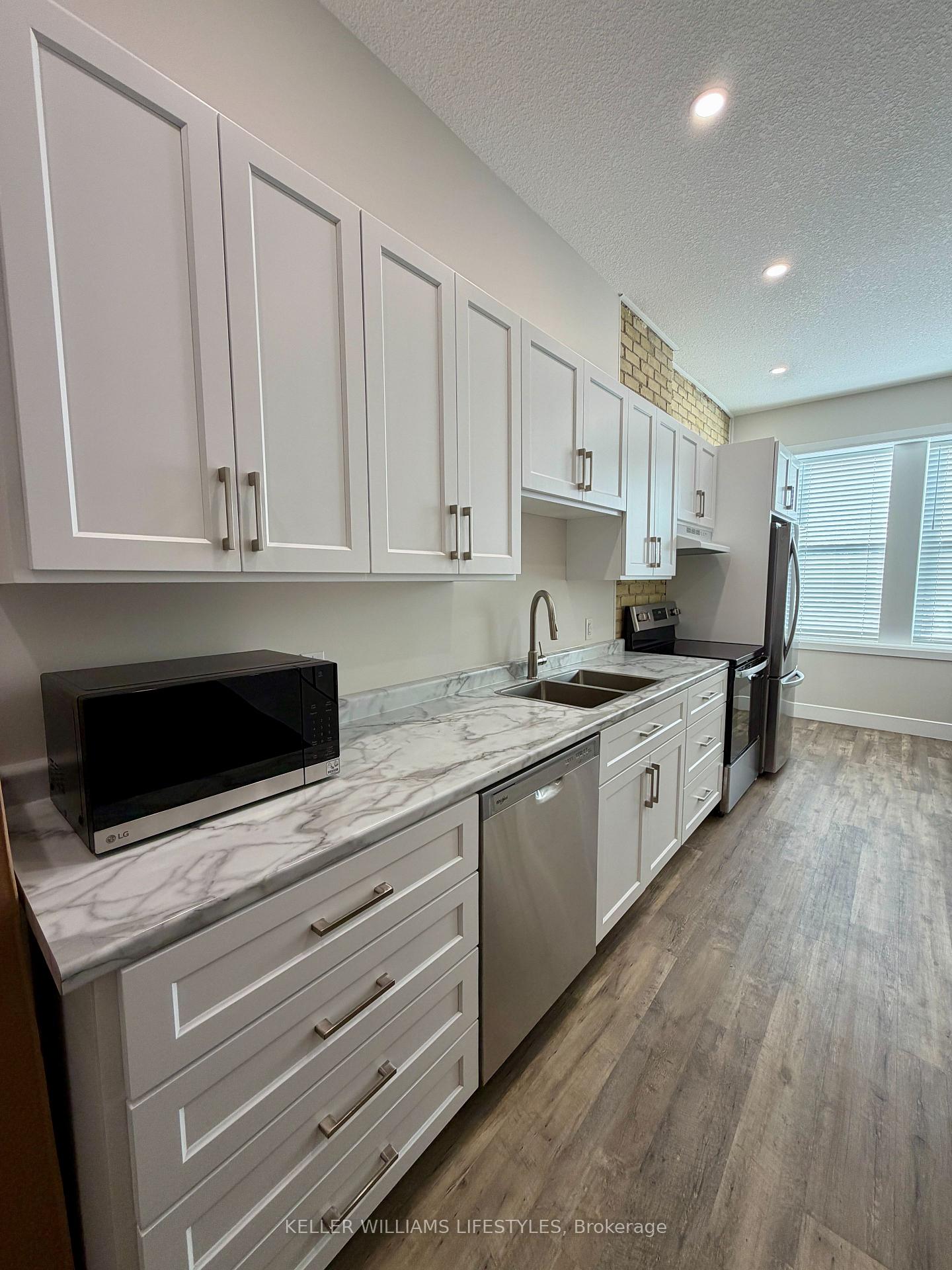 Photo 8 of Unit 1, 537 Talbot Street, St. Thomas — HOMEH