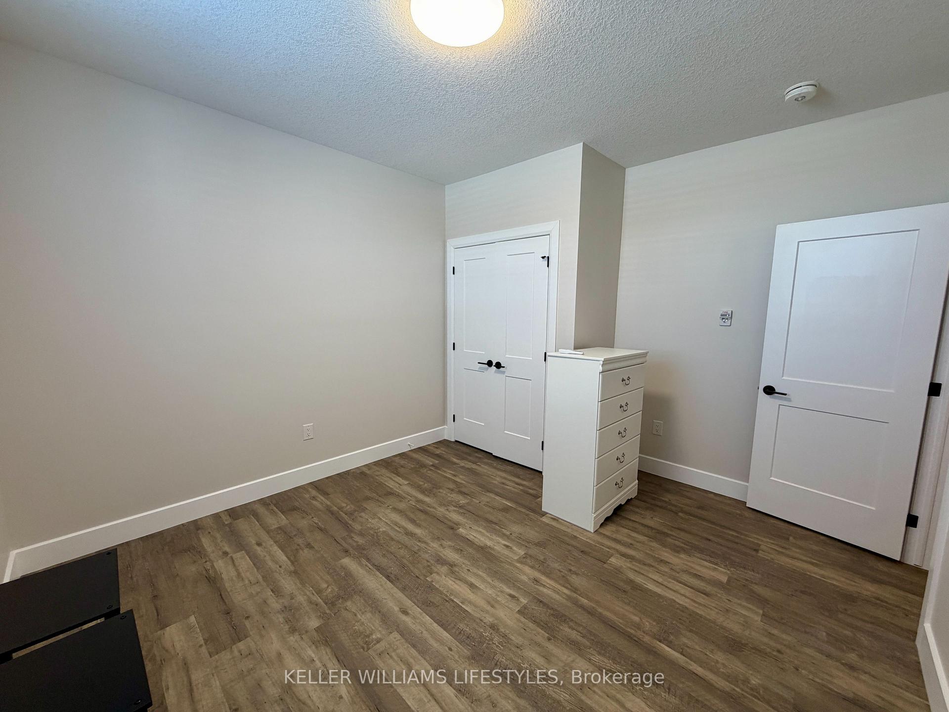 Photo 12 of Unit 1, 537 Talbot Street, St. Thomas — HOMEH