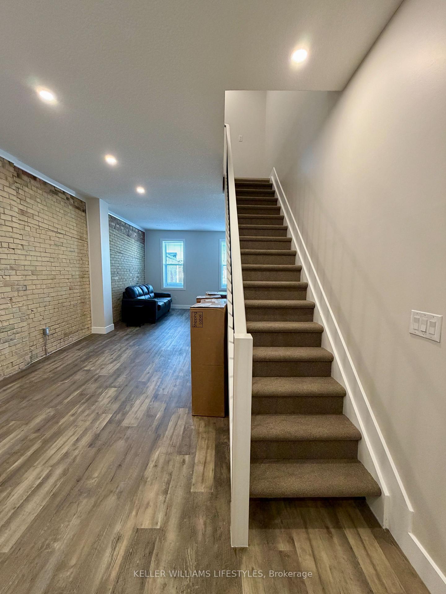 Photo 9 of Unit 3, 537 Talbot Street, St. Thomas — HOMEH