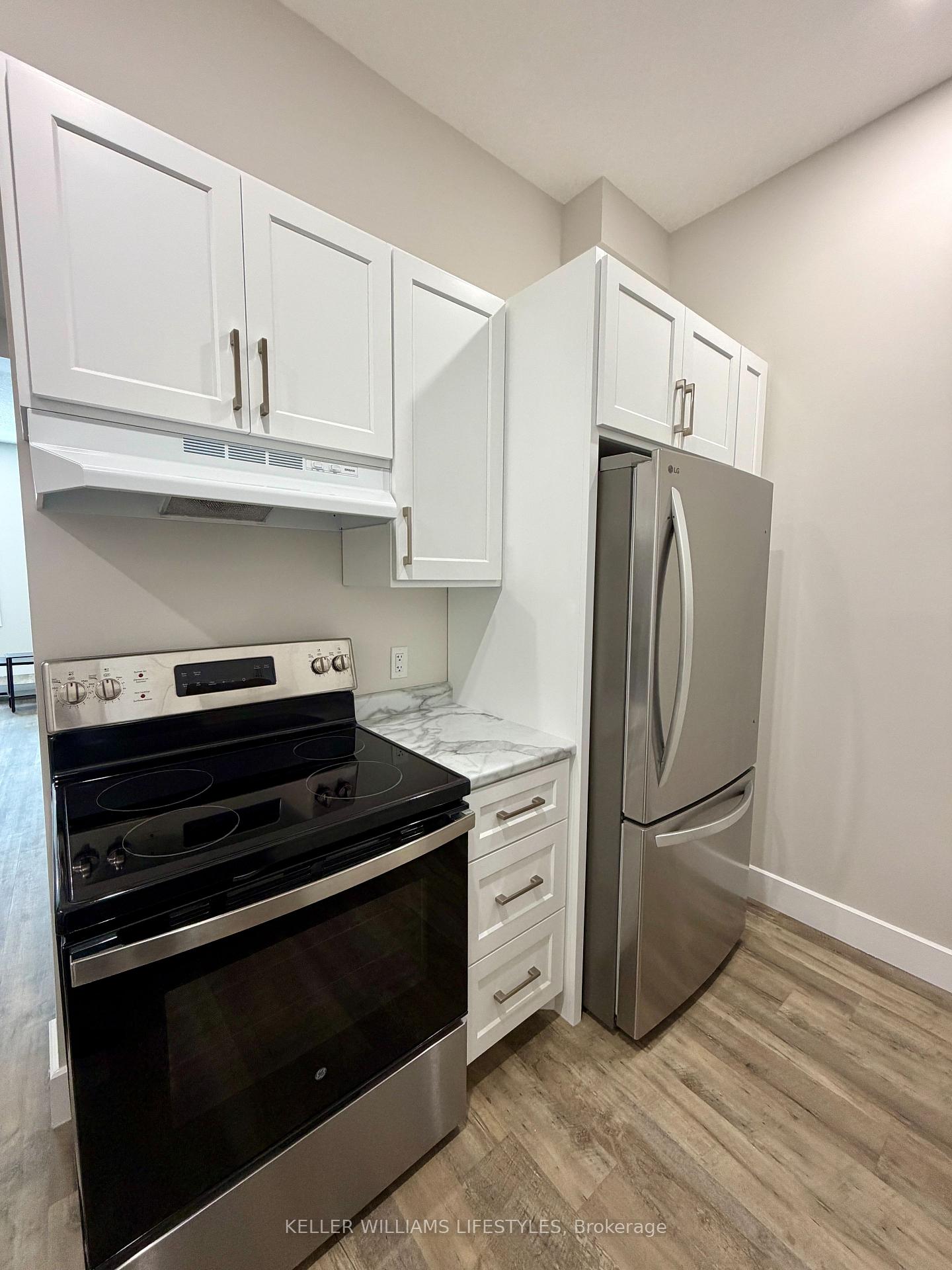 Photo 11 of Unit 7, 537 Talbot Street, St. Thomas — HOMEH