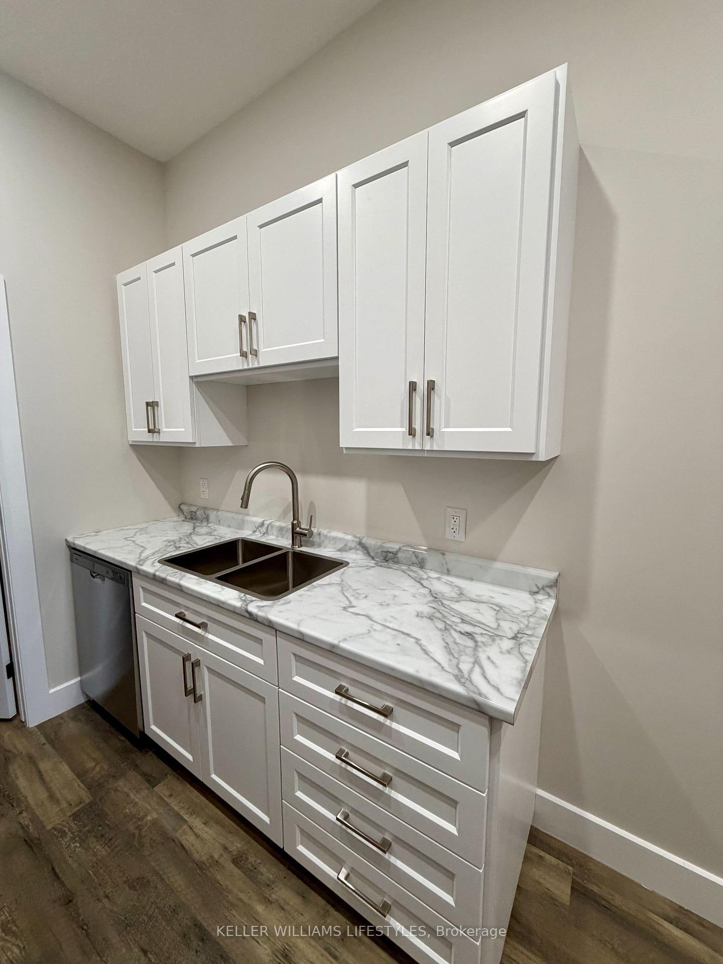 Photo 13 of Unit 11, 537 Talbot Street, St. Thomas — HOMEH