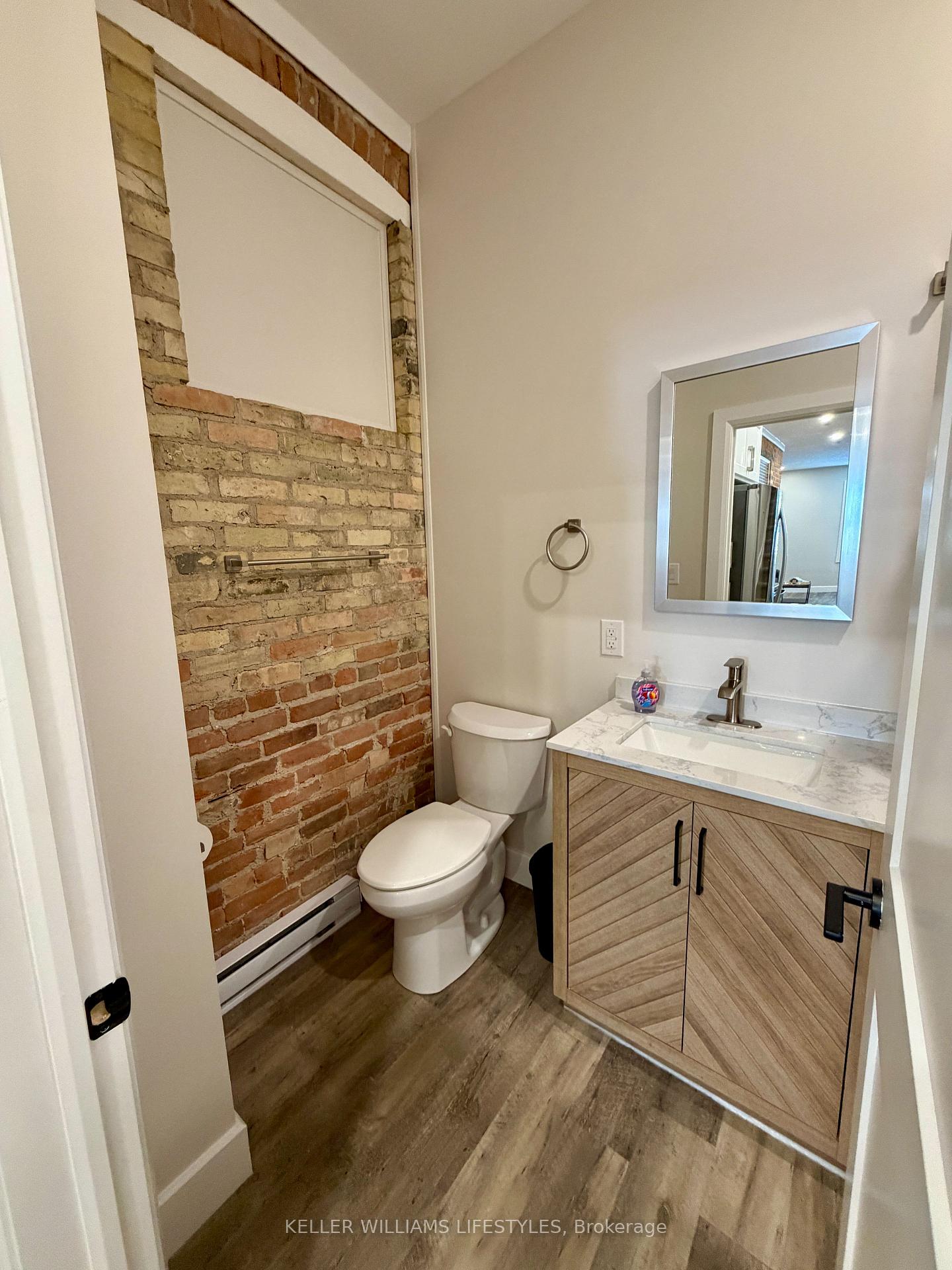 Photo 14 of Unit 11, 537 Talbot Street, St. Thomas — HOMEH