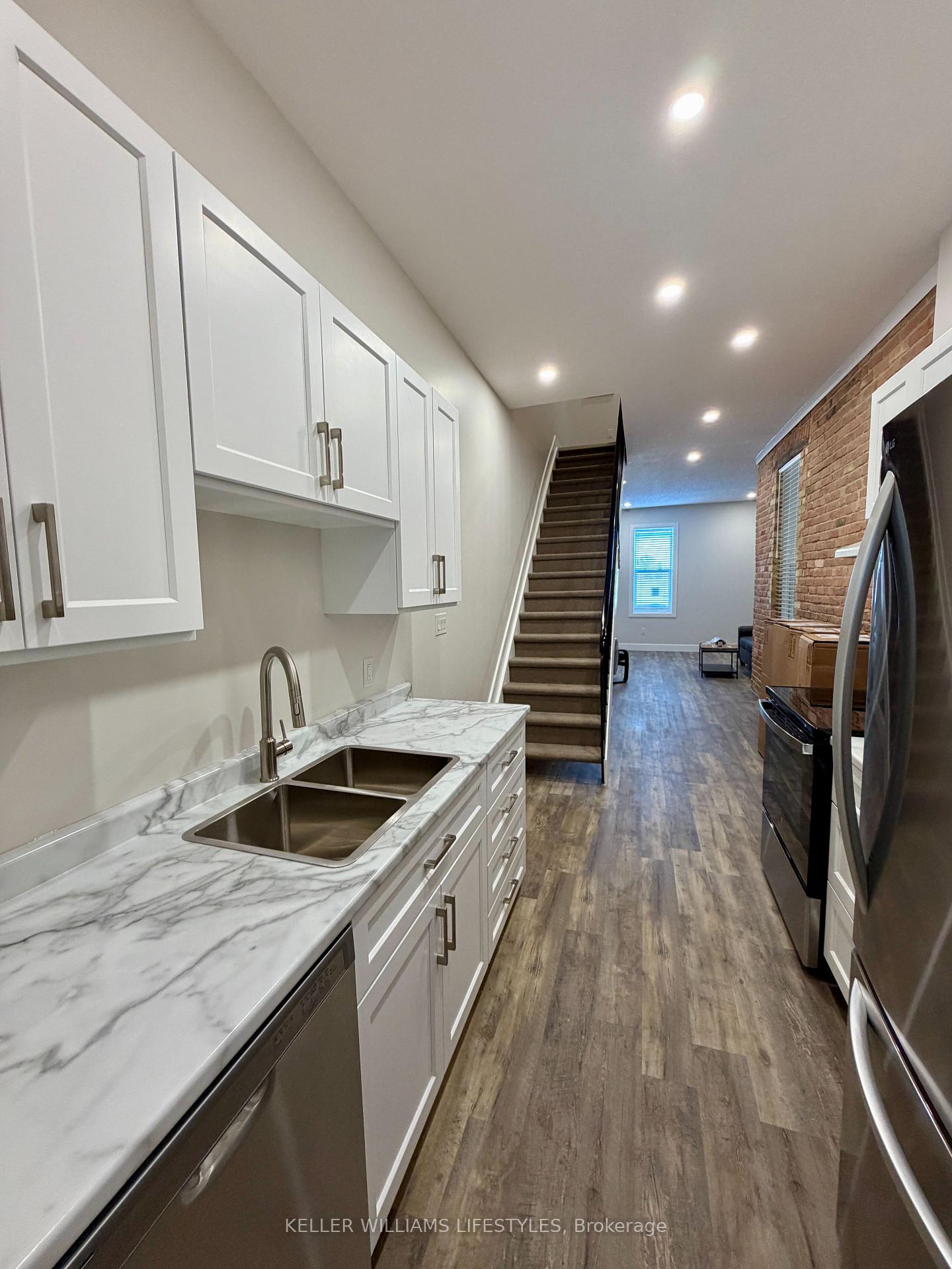 Photo 16 of Unit 11, 537 Talbot Street, St. Thomas — HOMEH